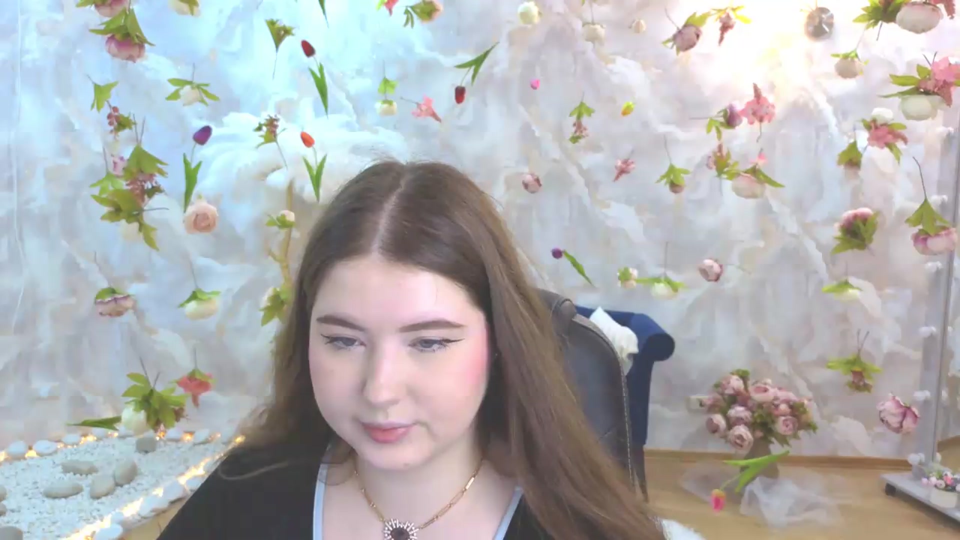 Gallery image thumbnail from EnigmaVeil's myfreecams stream on, 05/25/2026, 19:48 image 8 of 20