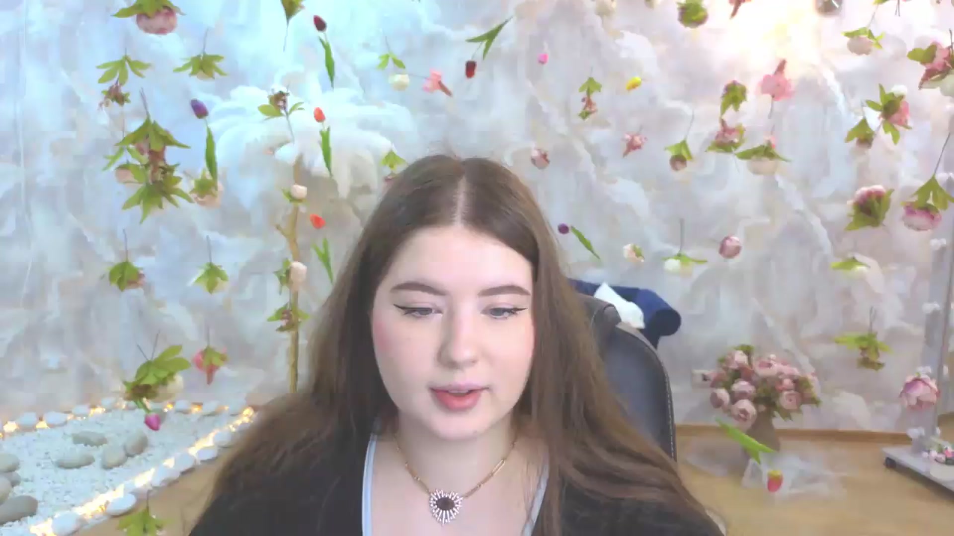 Gallery image thumbnail from EnigmaVeil's myfreecams stream on, 05/25/2026, 19:48 image 1 of 20