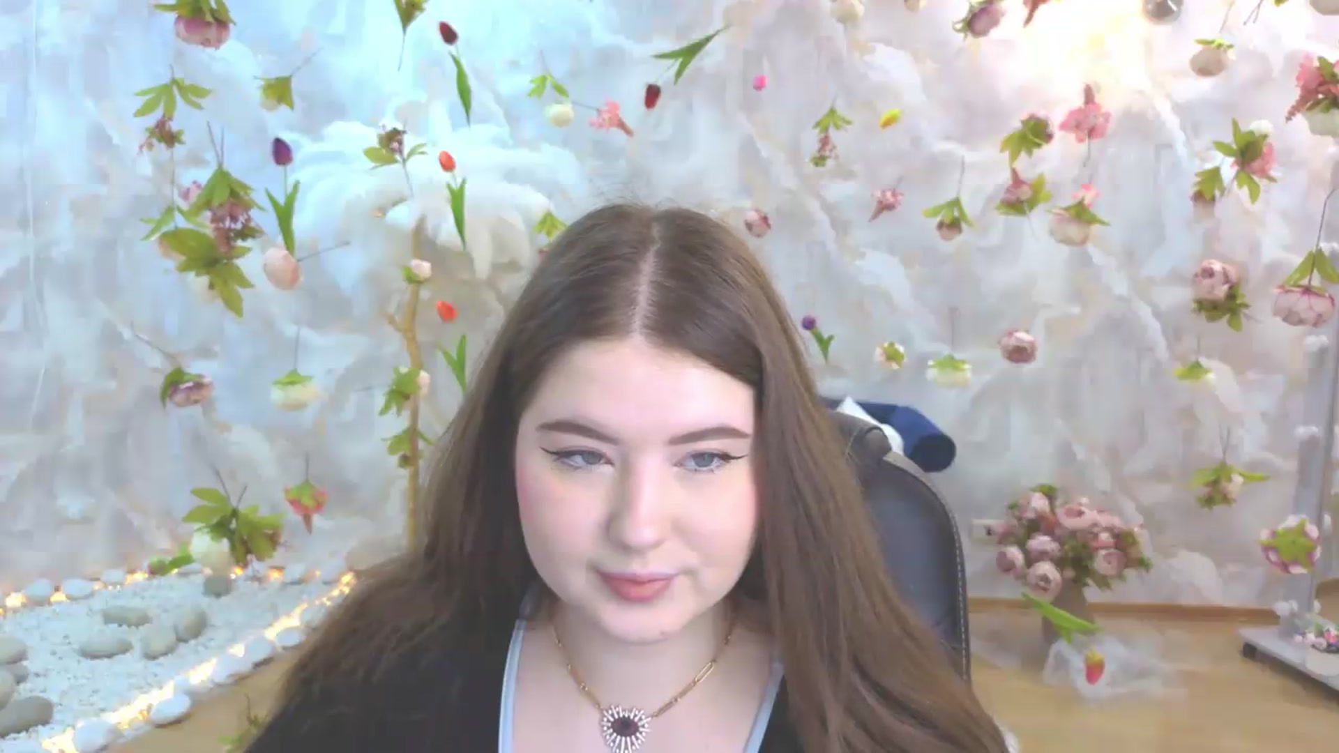 Gallery image thumbnail from EnigmaVeil's myfreecams stream on, 05/25/2026, 19:48 image 2 of 20