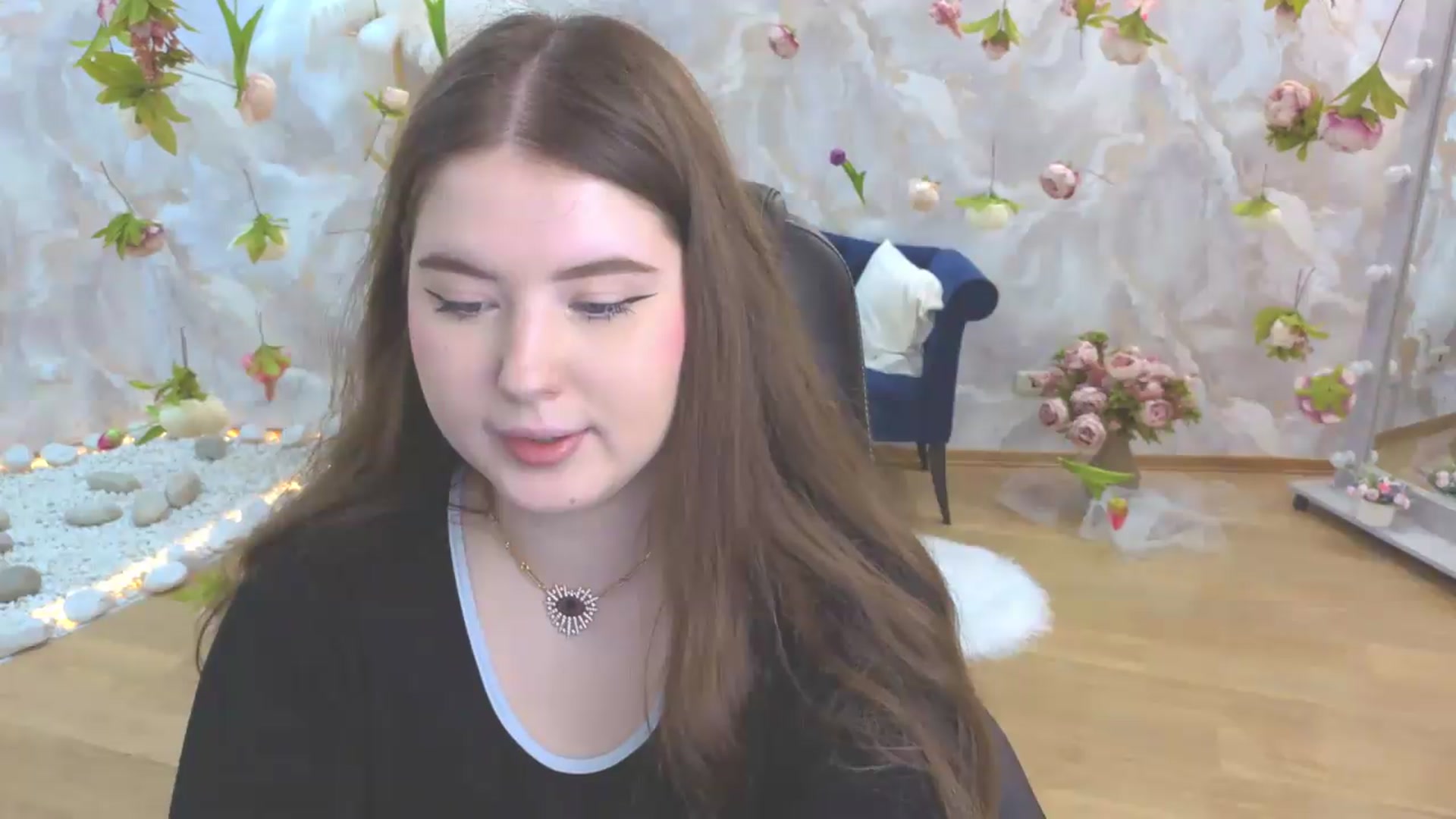 Gallery image thumbnail from EnigmaVeil's myfreecams stream on, 05/25/2026, 20:36 image 11 of 20