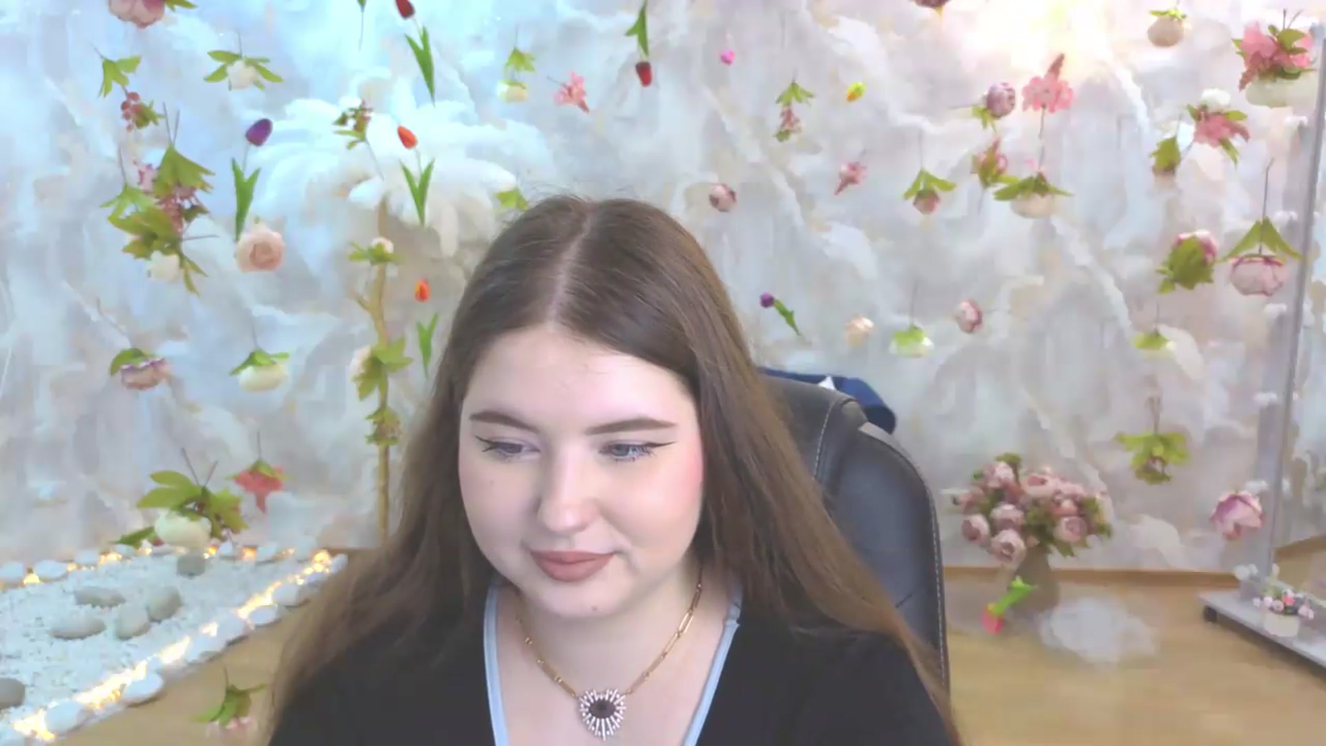 Gallery image thumbnail from EnigmaVeil's myfreecams stream on, 05/25/2026, 22:30 image 4 of 20