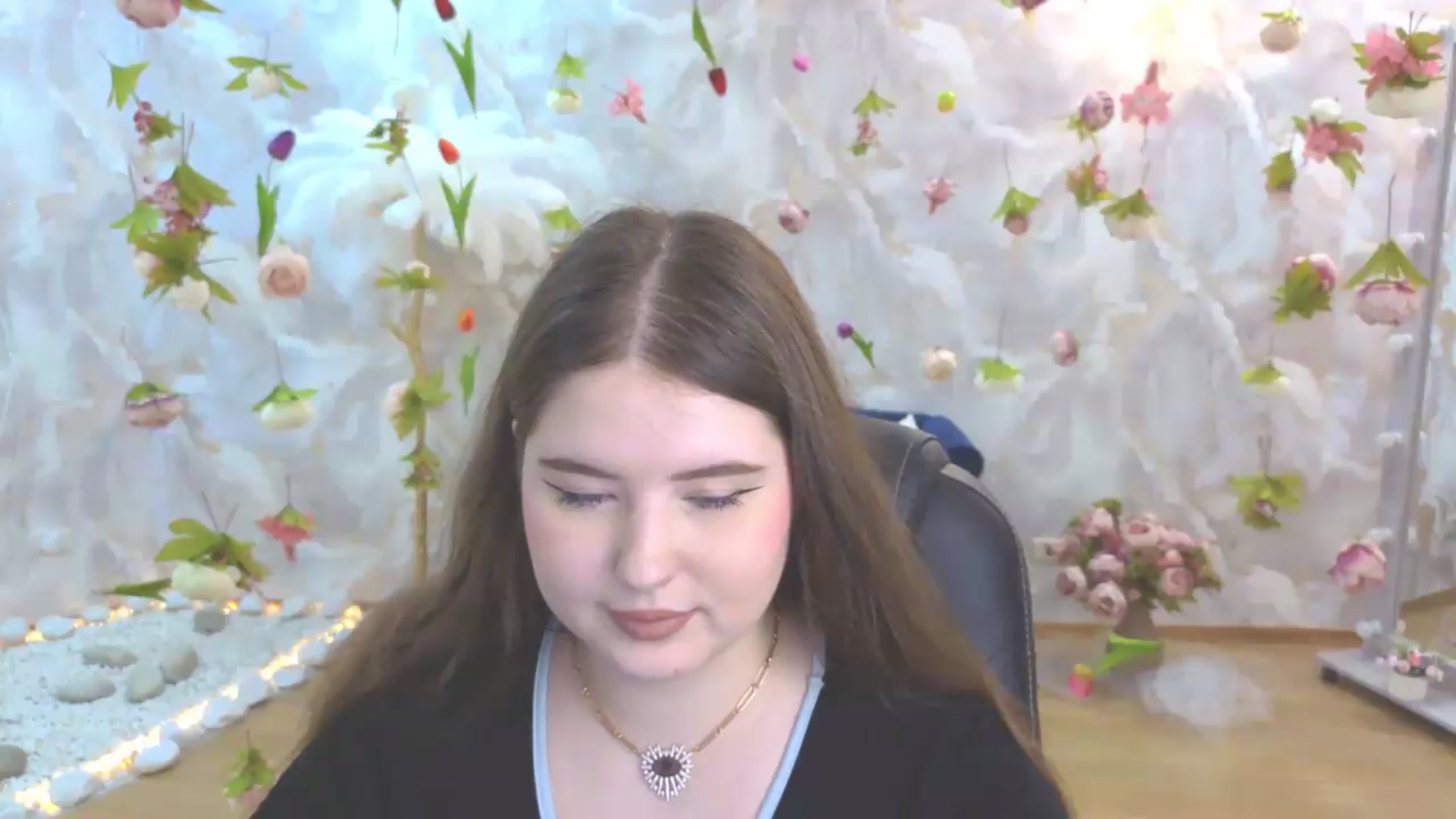 Gallery image thumbnail from EnigmaVeil's myfreecams stream on, 05/25/2026, 22:30 image 6 of 20
