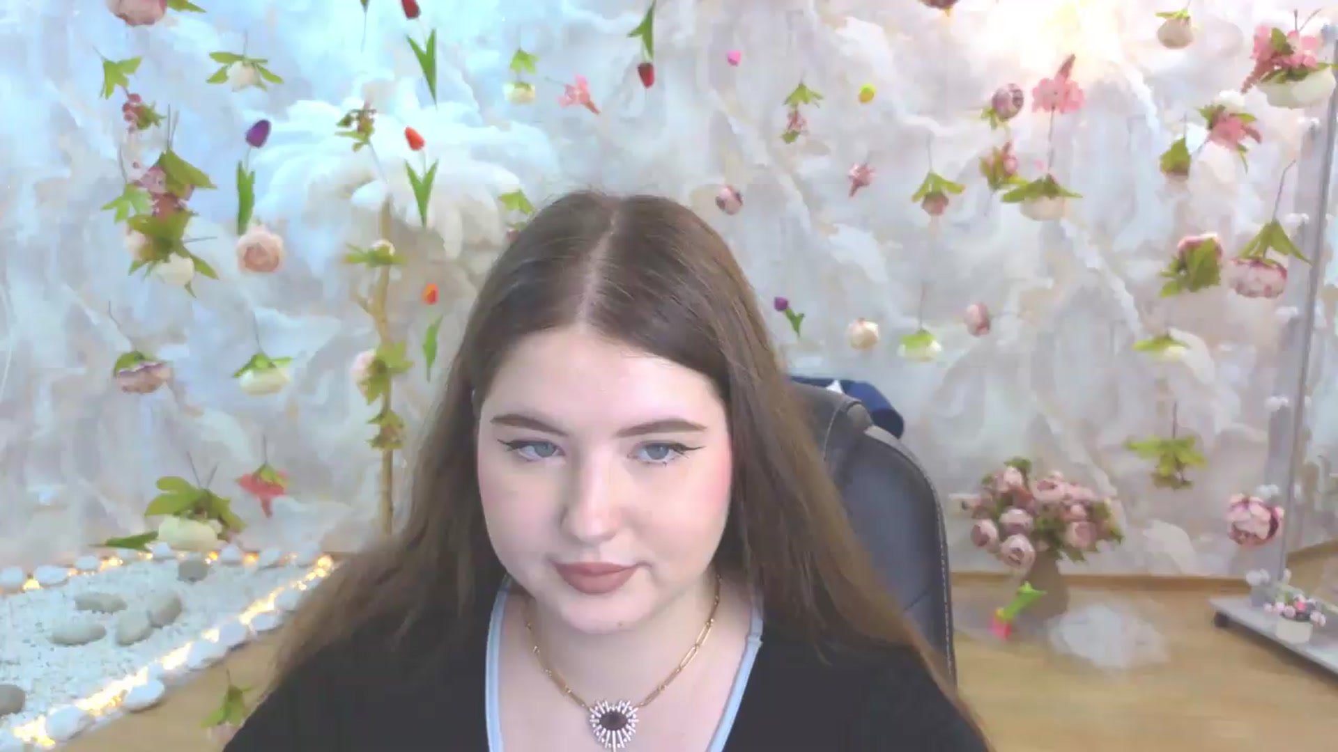 Gallery image thumbnail from EnigmaVeil's myfreecams stream on, 05/25/2026, 22:30 image 7 of 20