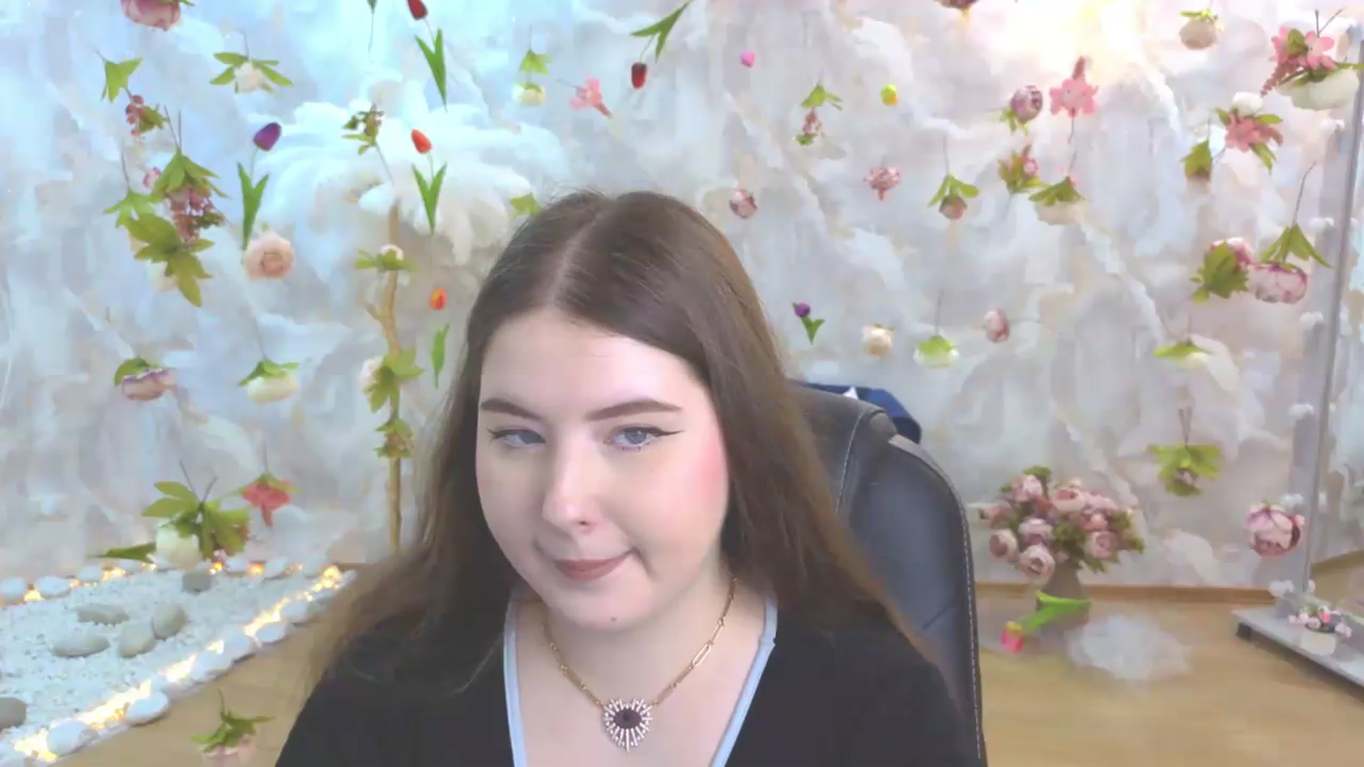 Gallery image thumbnail from EnigmaVeil's myfreecams stream on, 05/25/2026, 22:30 image 20 of 20
