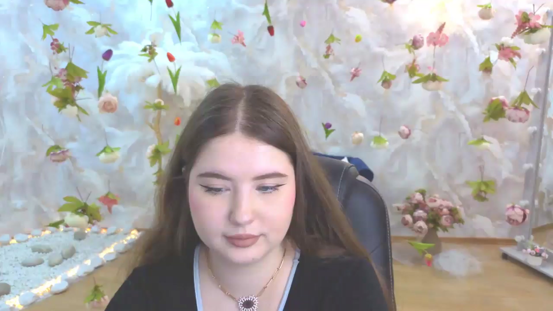Gallery image thumbnail from EnigmaVeil's myfreecams stream on, 05/25/2026, 22:30 image 1 of 20