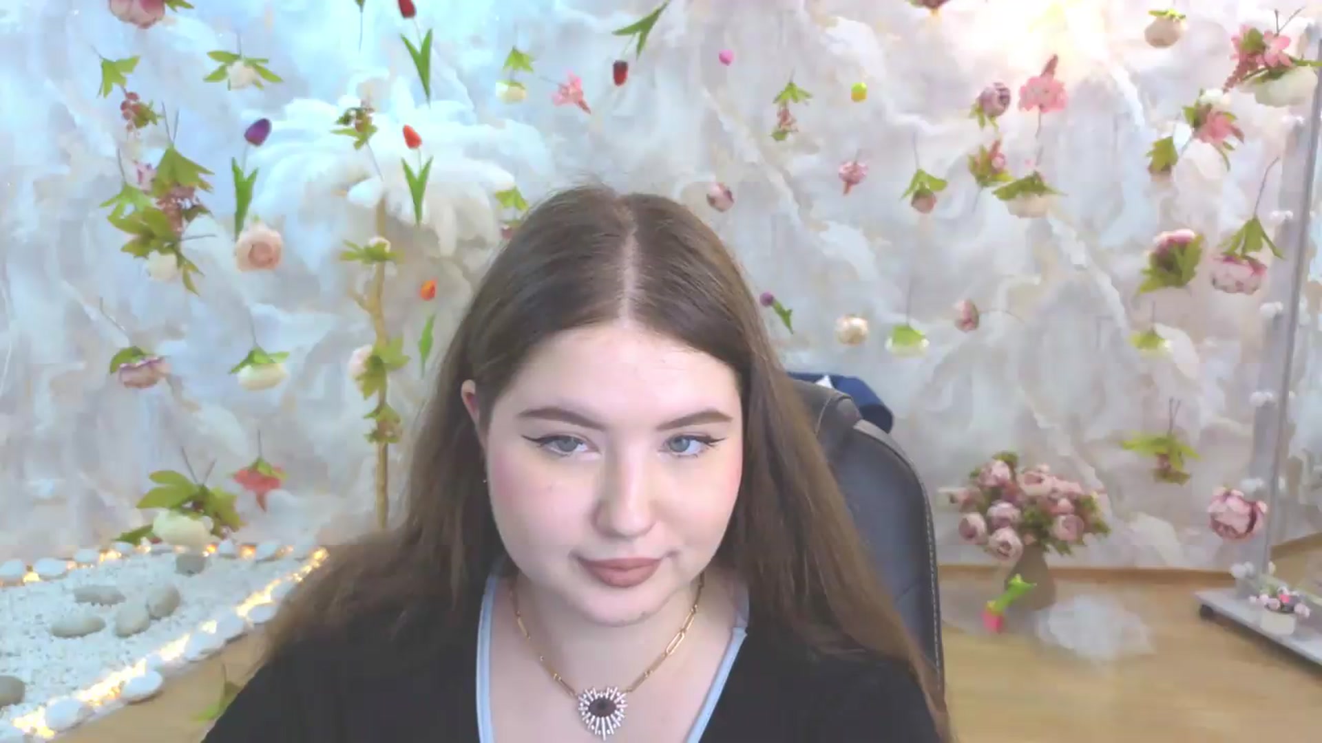 Gallery image thumbnail from EnigmaVeil's myfreecams stream on, 05/25/2026, 22:30 image 5 of 20