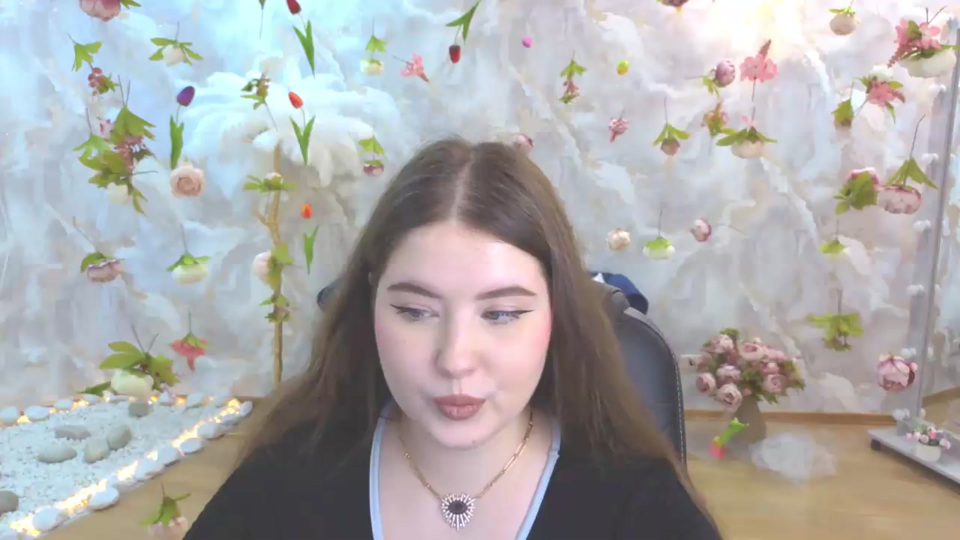 Gallery image thumbnail from EnigmaVeil's myfreecams stream on, 05/25/2026, 22:30 image 16 of 20