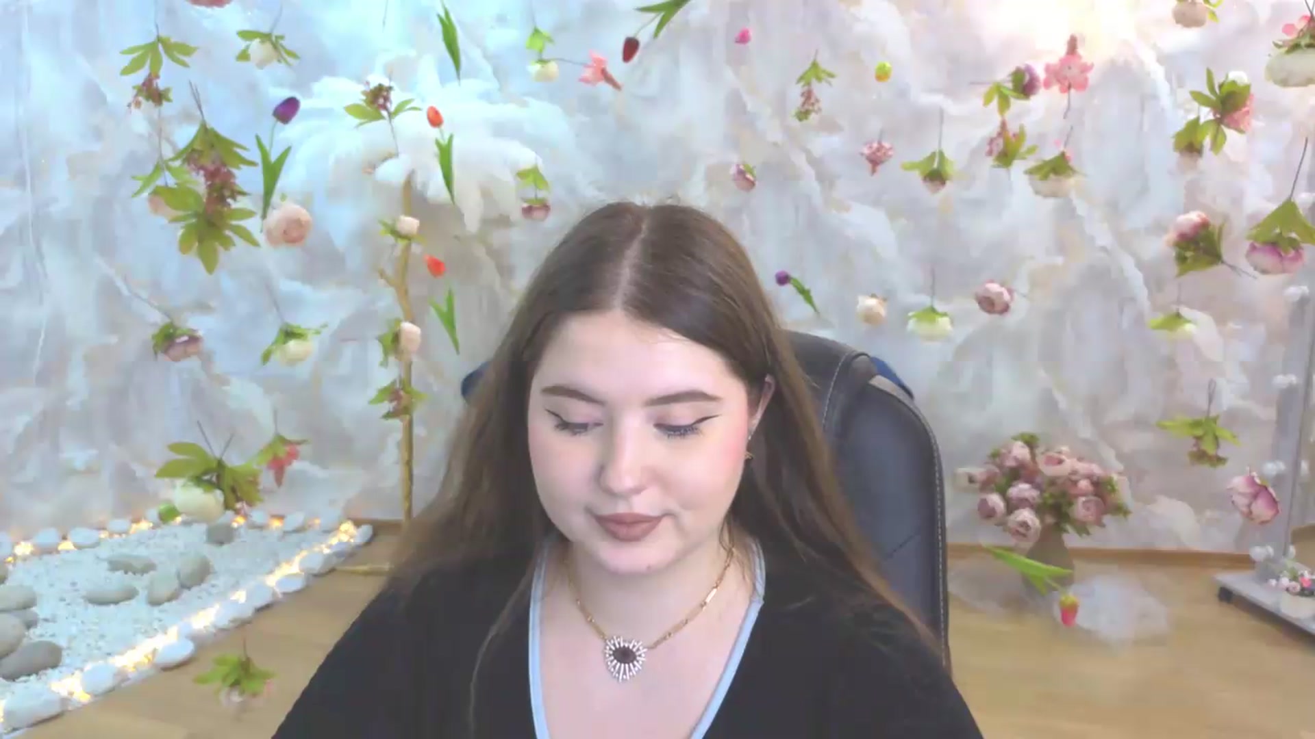 Gallery image thumbnail from EnigmaVeil's myfreecams stream on, 05/26/2026, 01:02 image 3 of 20