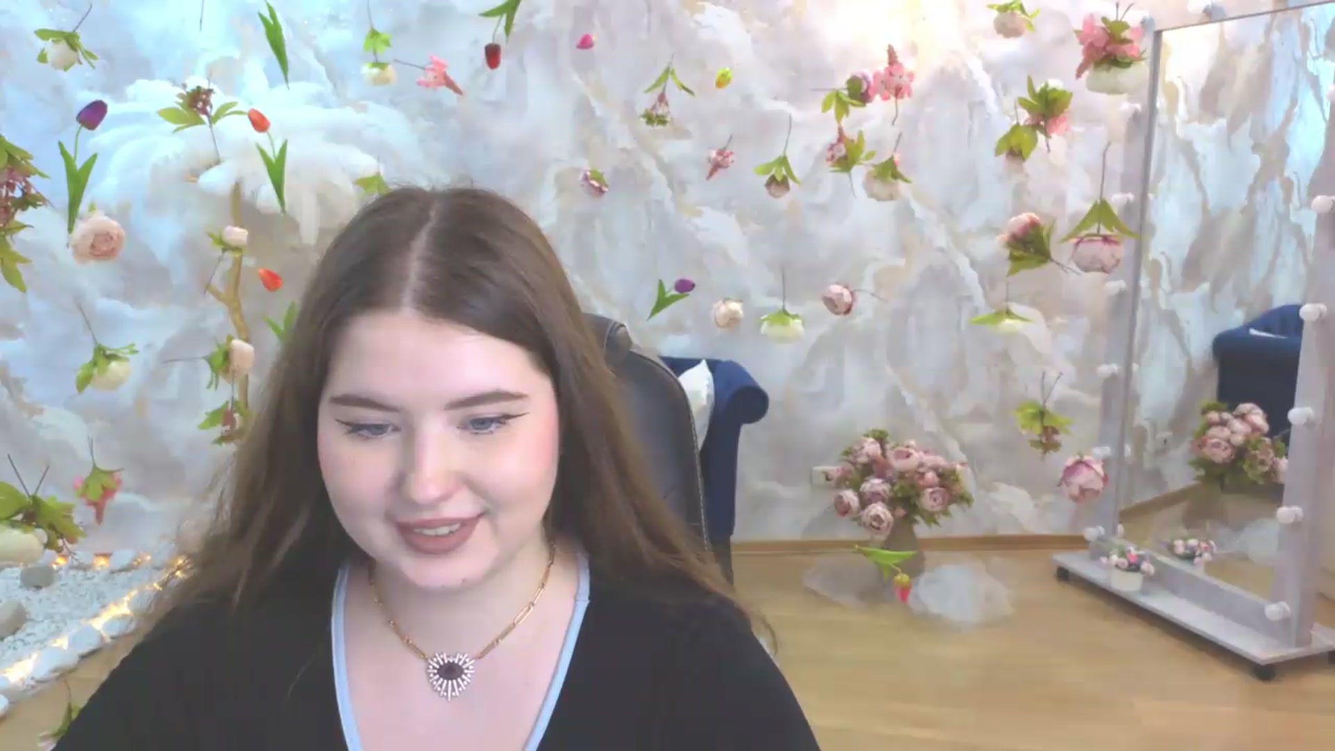 Gallery image thumbnail from EnigmaVeil's myfreecams stream on, 05/26/2026, 01:02 image 20 of 20