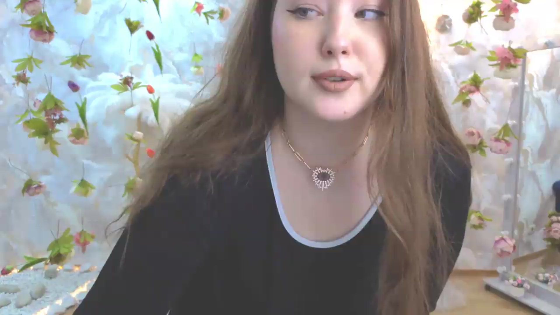 Gallery image thumbnail from EnigmaVeil's myfreecams stream on, 05/26/2026, 02:02 image 2 of 20