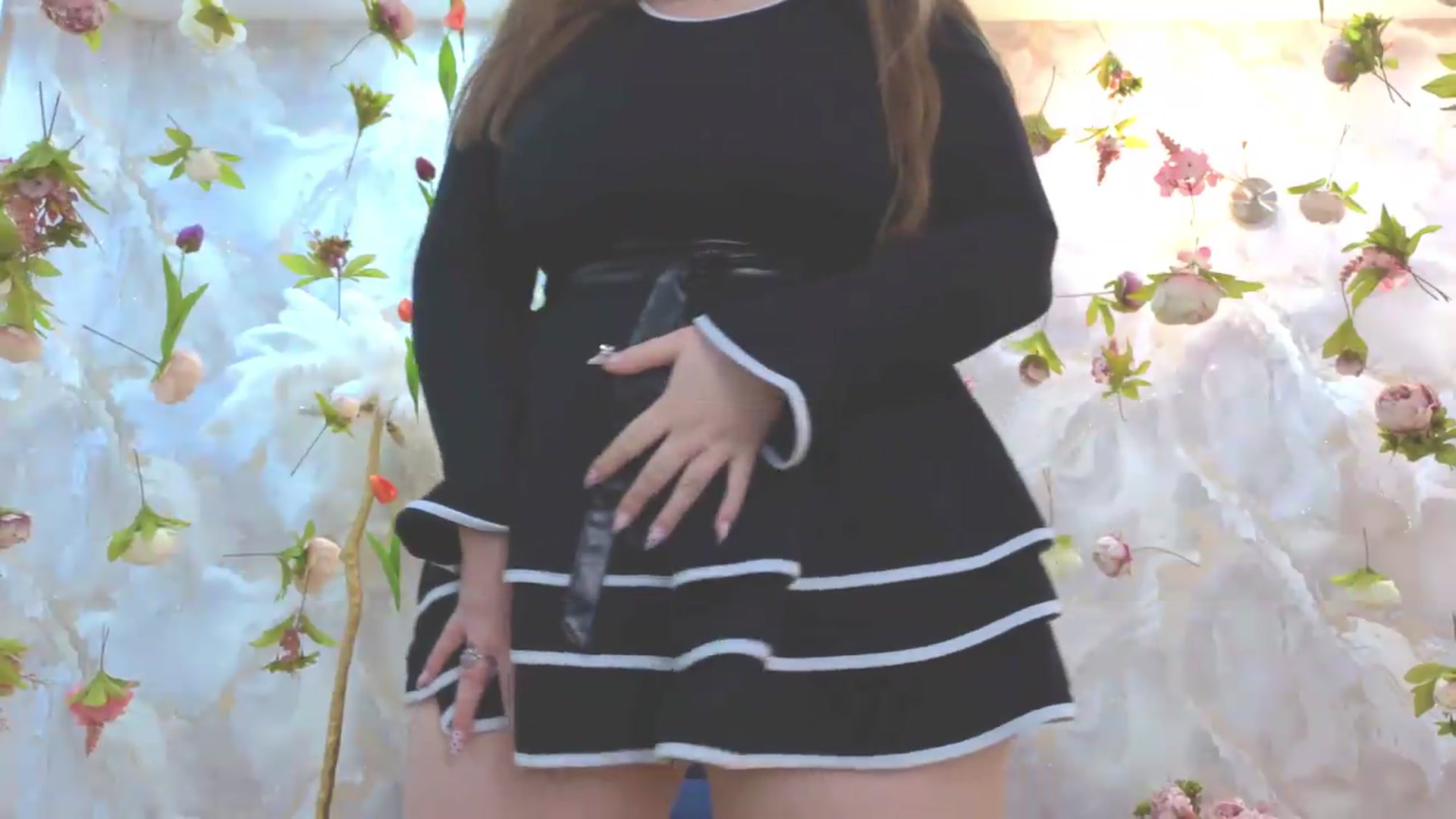 Gallery image thumbnail from EnigmaVeil's myfreecams stream on, 05/26/2026, 02:02 image 9 of 20