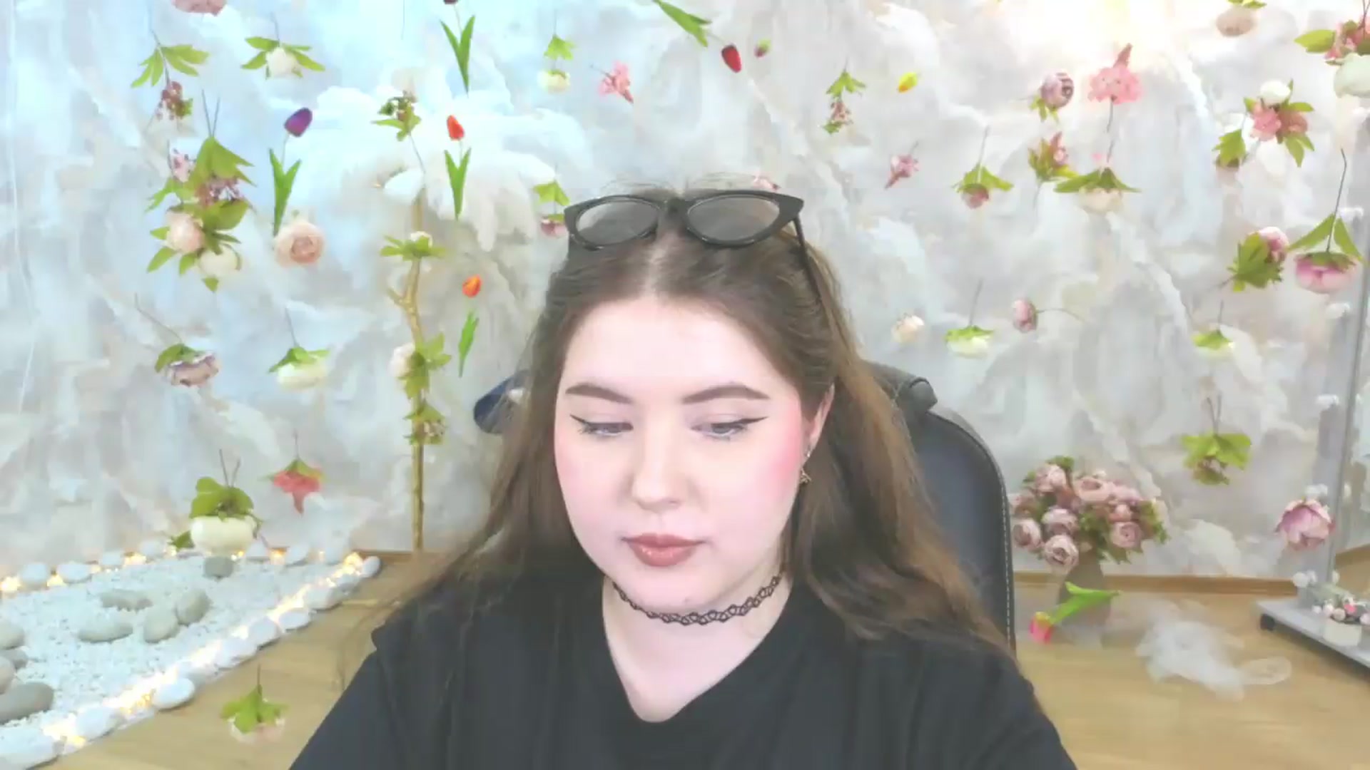 Gallery image thumbnail from EnigmaVeil's myfreecams stream on, 05/27/2026, 08:24 image 4 of 20