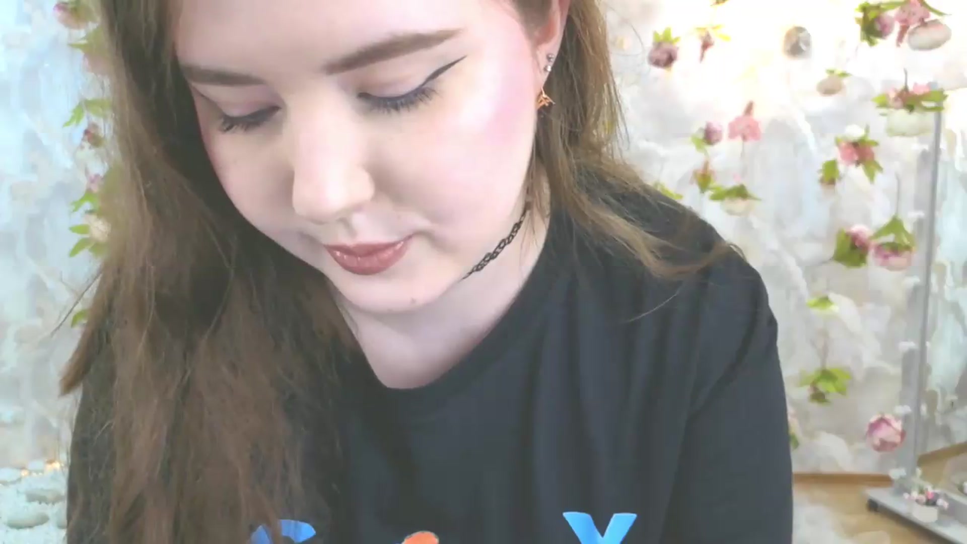 Gallery image thumbnail from EnigmaVeil's myfreecams stream on, 05/27/2026, 08:24 image 17 of 20