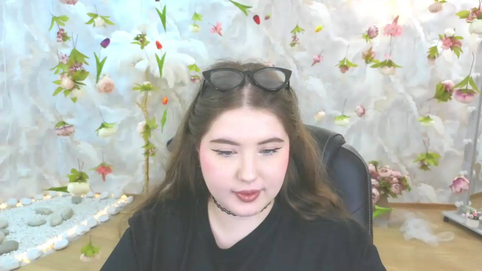 Gallery image thumbnail from EnigmaVeil's myfreecams stream on, 05/27/2026, 08:24 image 9 of 20