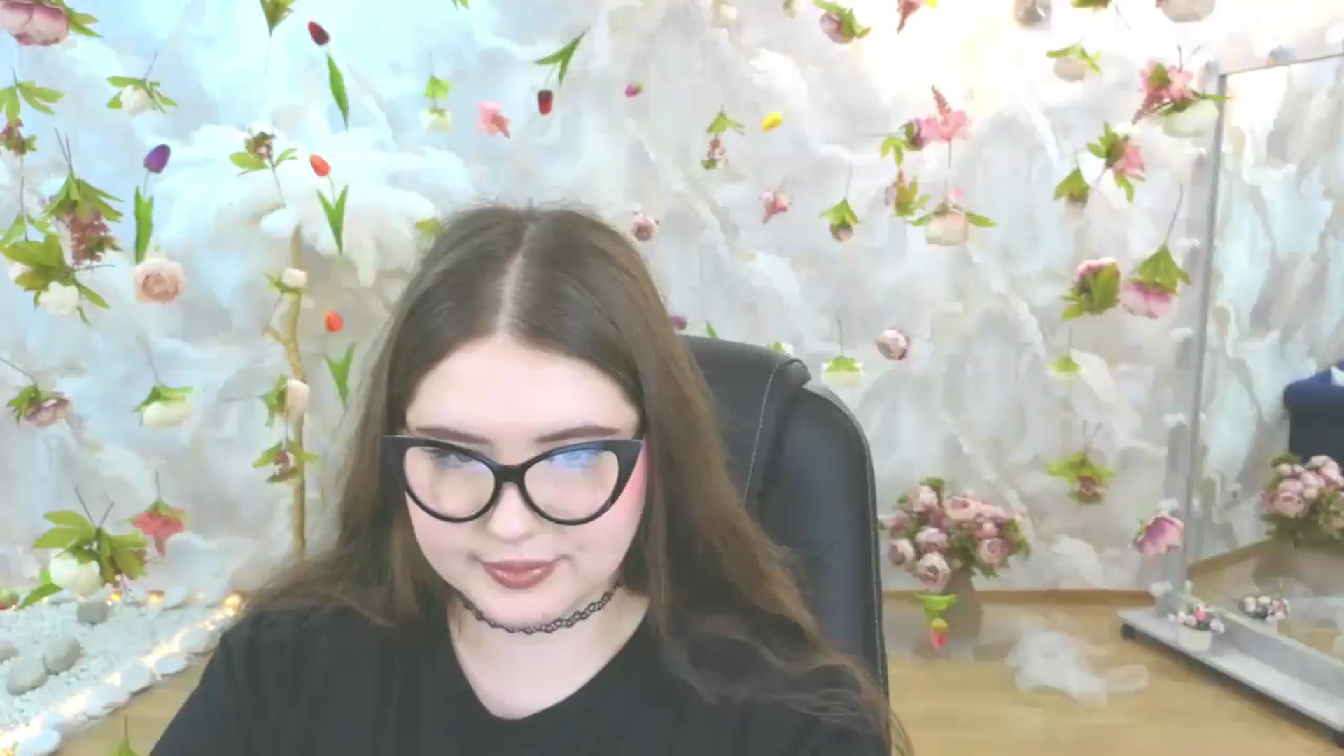 Gallery image thumbnail from EnigmaVeil's myfreecams stream on, 05/27/2026, 09:47 image 7 of 20