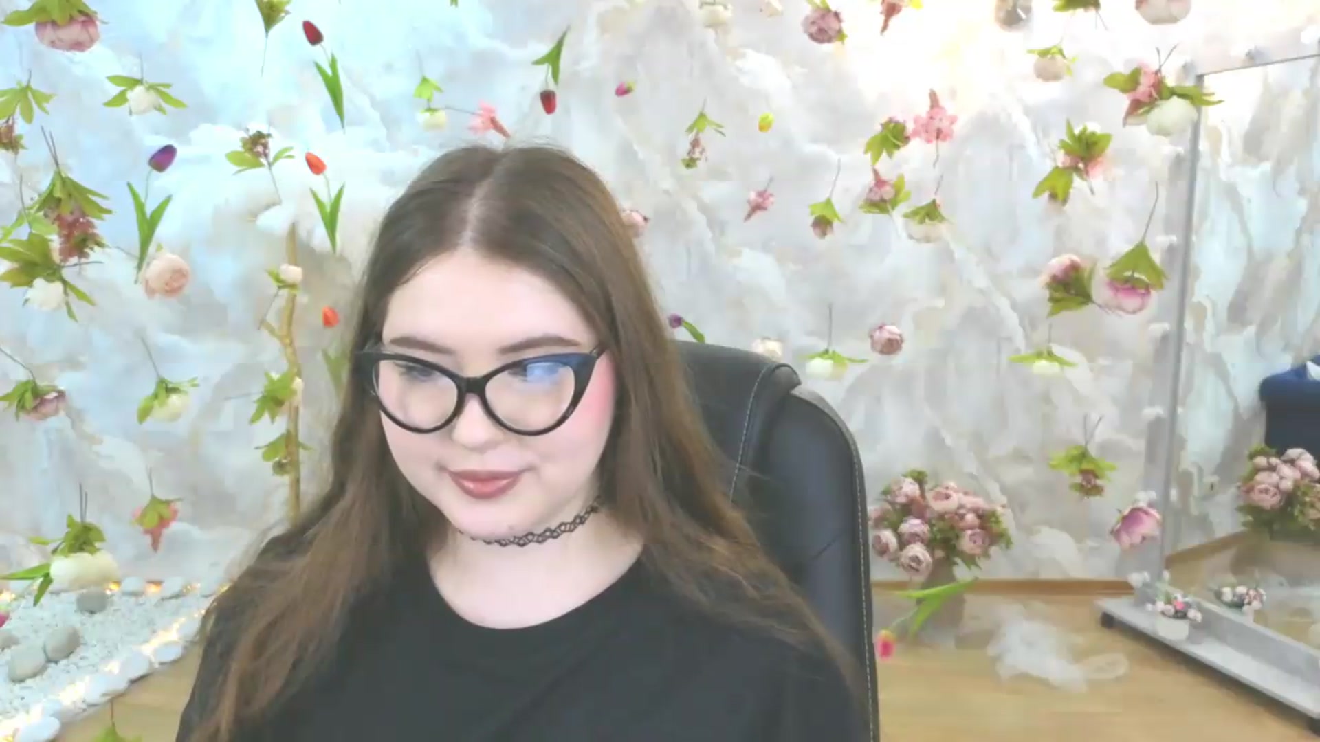Gallery image thumbnail from EnigmaVeil's myfreecams stream on, 05/27/2026, 09:47 image 14 of 20
