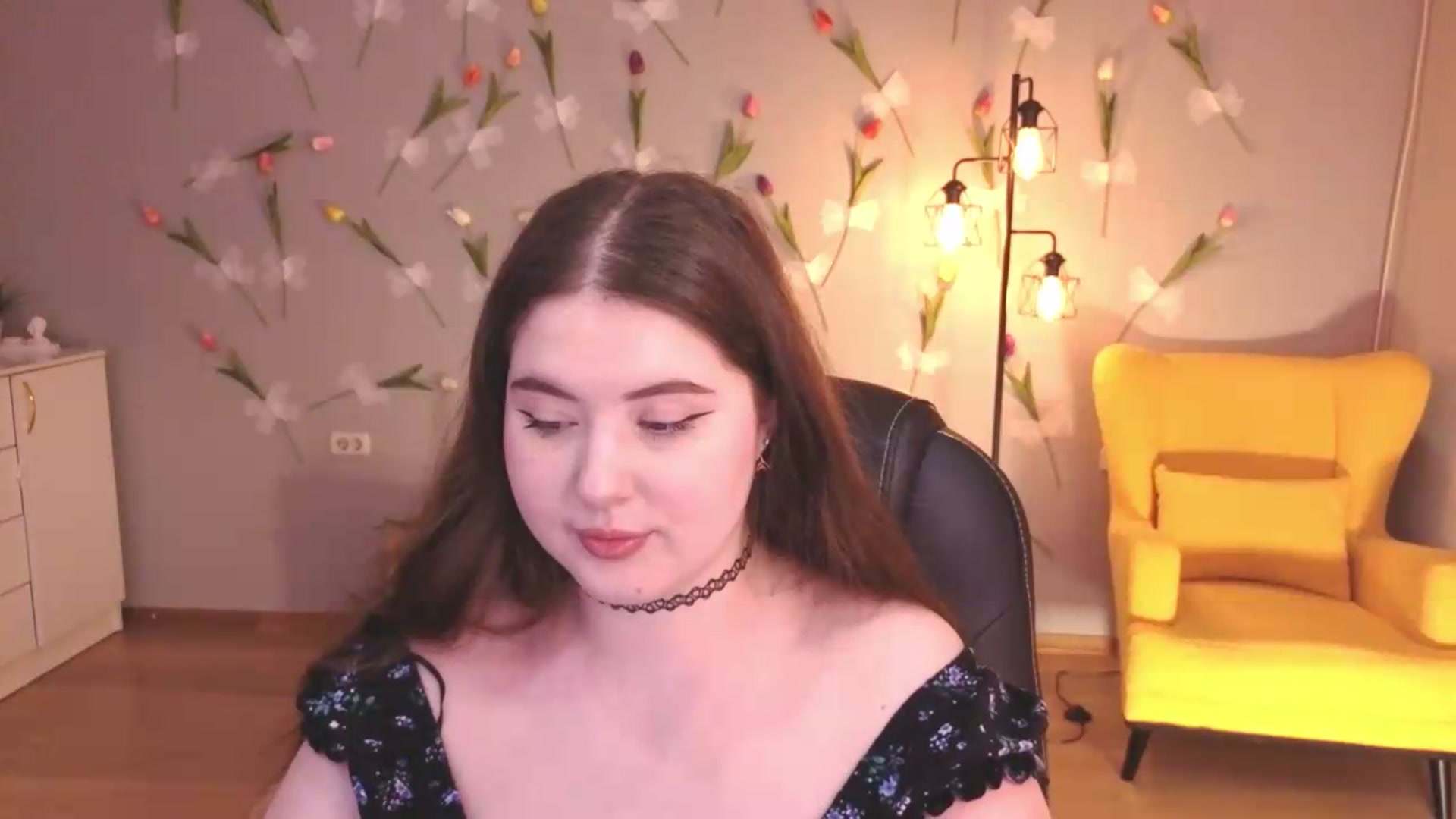 Gallery image thumbnail from EnigmaVeil's myfreecams stream on, 05/29/2026, 23:46 image 17 of 20