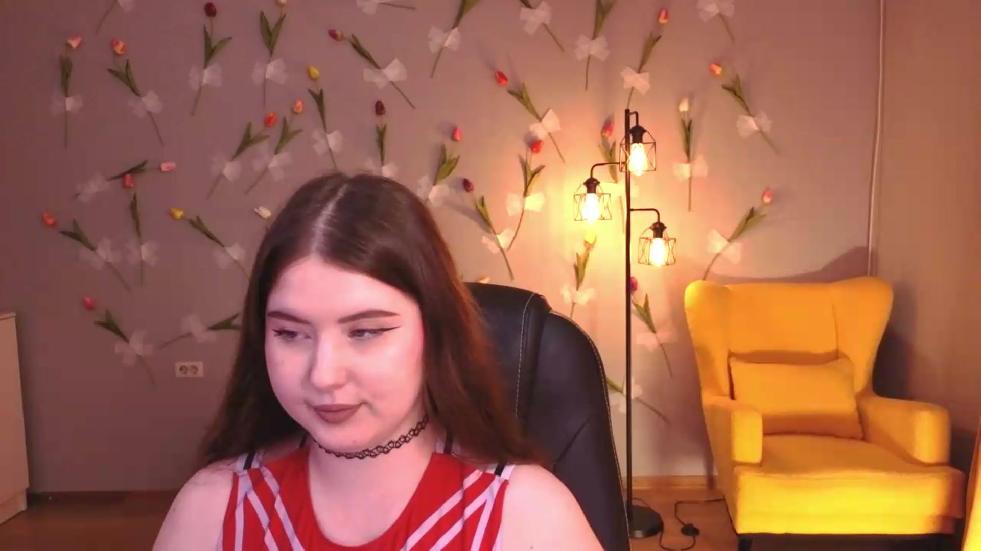 Gallery image thumbnail from EnigmaVeil's myfreecams stream on, 05/31/2026, 24:29 image 18 of 20