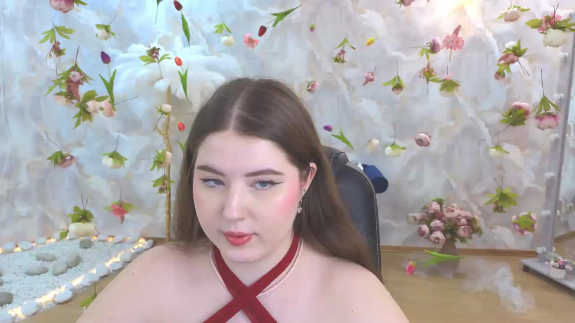 Gallery image thumbnail from EnigmaVeil's myfreecams stream on, 06/04/2026, 09:01 image 2 of 20
