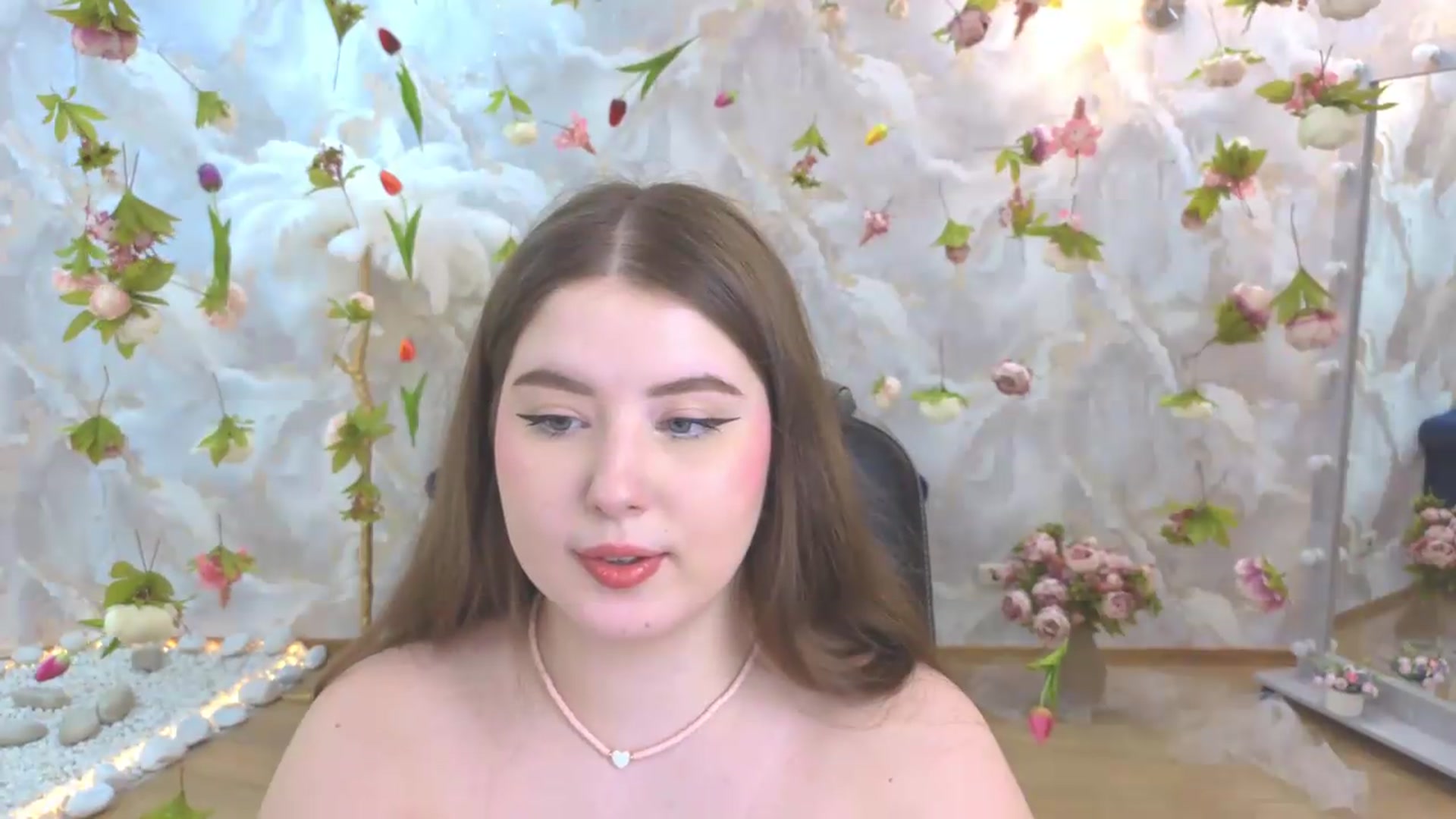 Gallery image thumbnail from EnigmaVeil's myfreecams stream on, 06/04/2026, 12:06 image 9 of 20