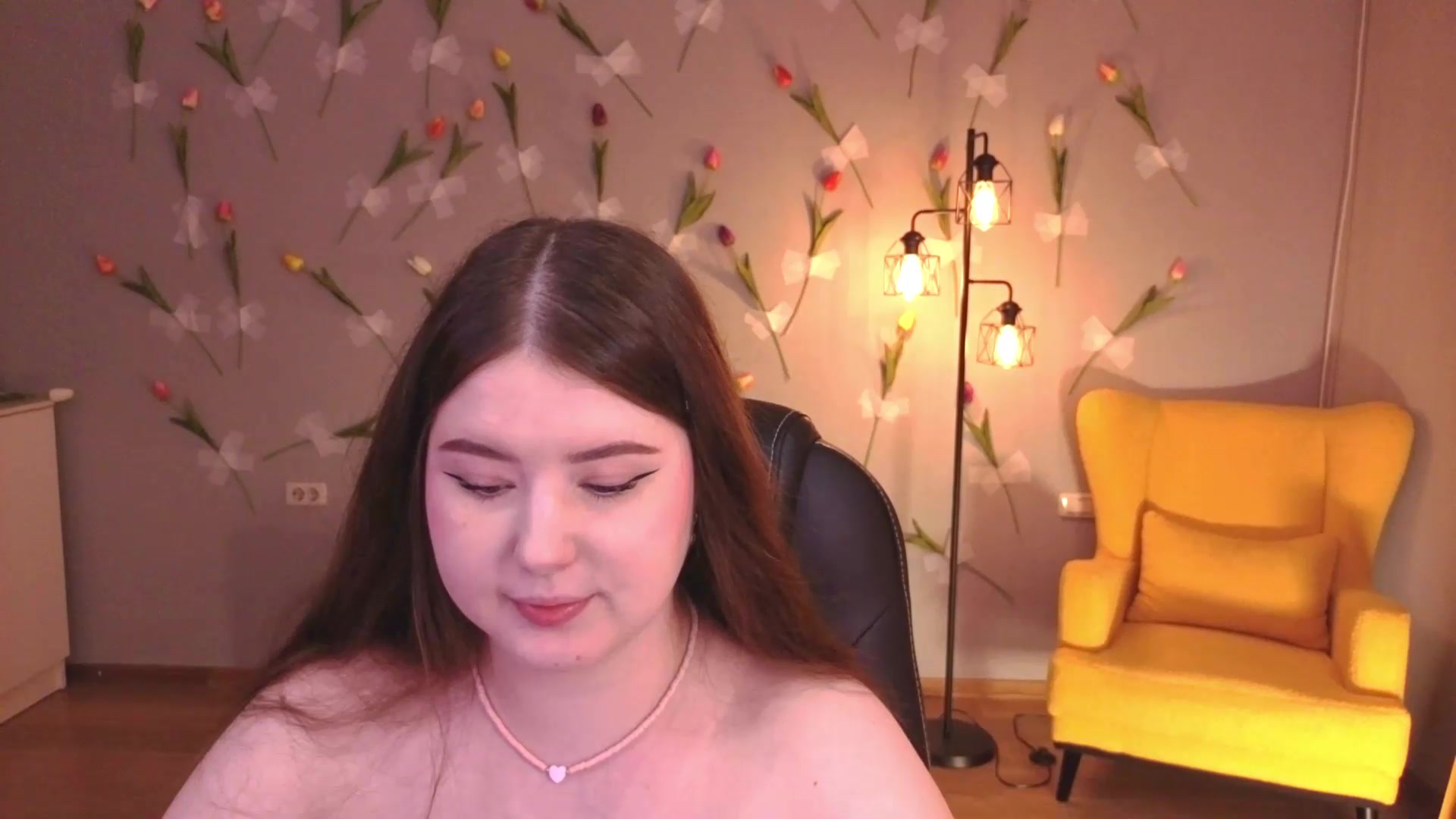Gallery image thumbnail from EnigmaVeil's myfreecams stream on, 06/05/2026, 19:47 image 15 of 20