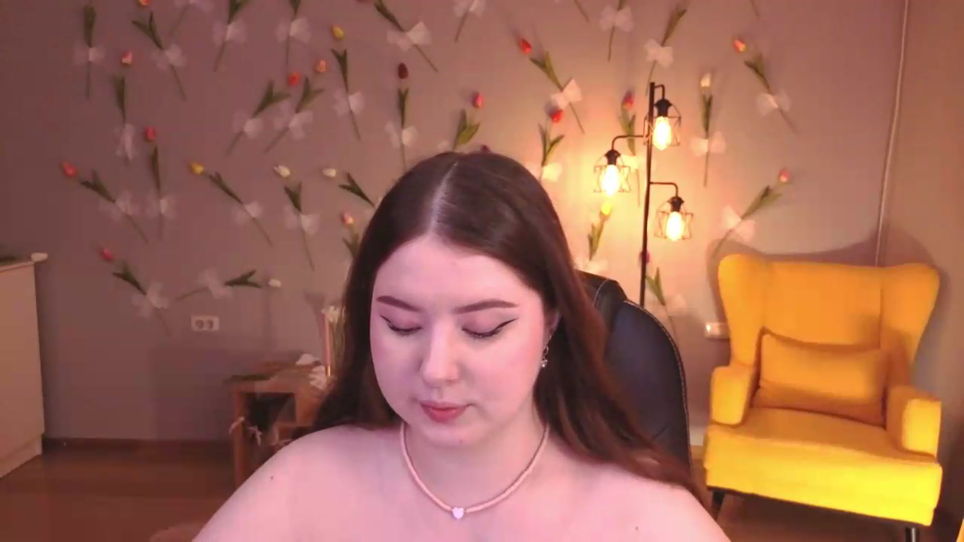 Gallery image thumbnail from EnigmaVeil's myfreecams stream on, 06/05/2026, 19:47 image 3 of 20