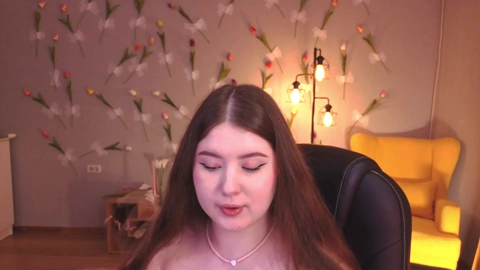 Gallery image thumbnail from EnigmaVeil's myfreecams stream on, 06/05/2026, 21:47 image 14 of 20