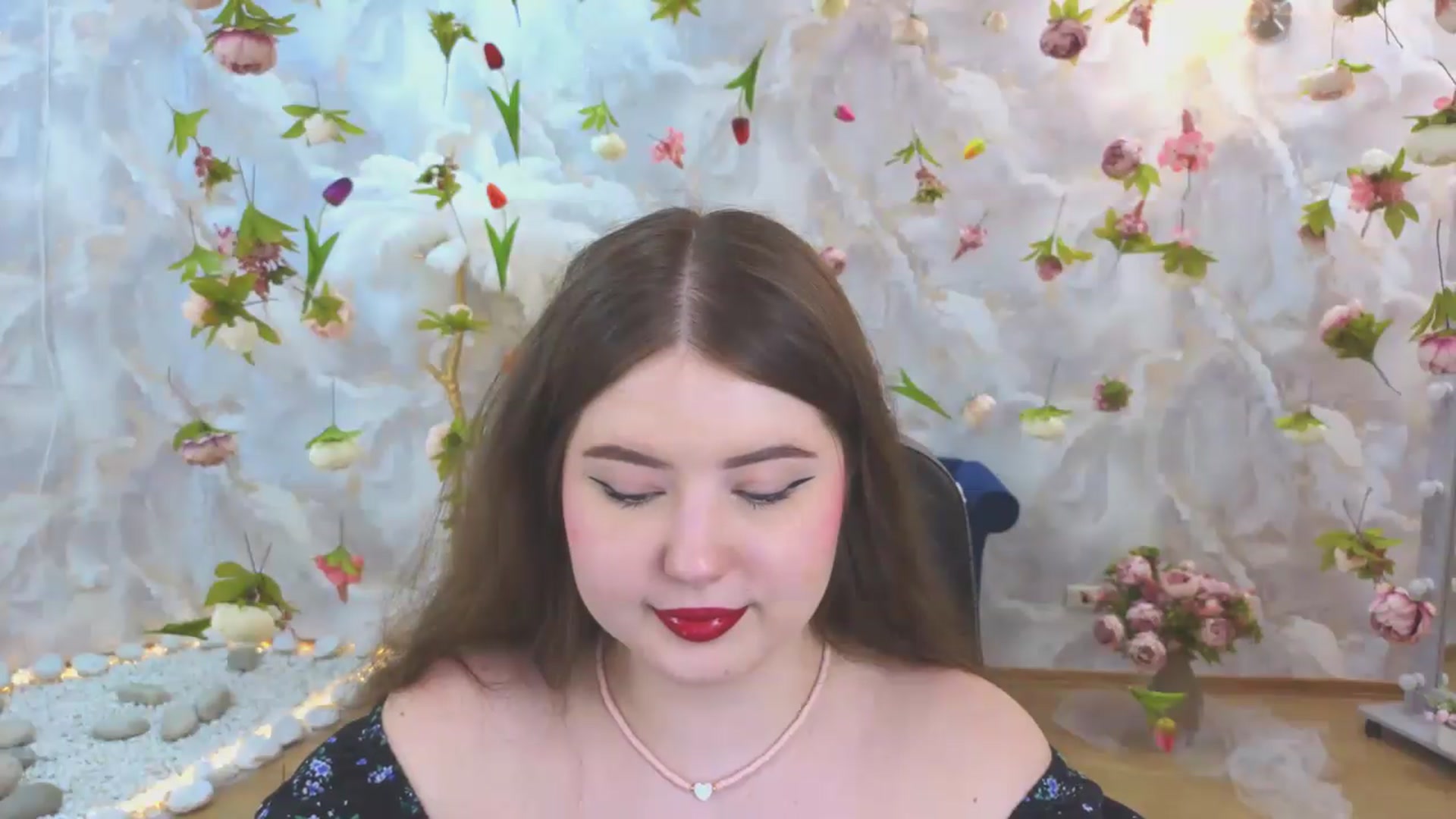 Gallery image thumbnail from EnigmaVeil's myfreecams stream on, 06/06/2026, 19:07 image 19 of 20