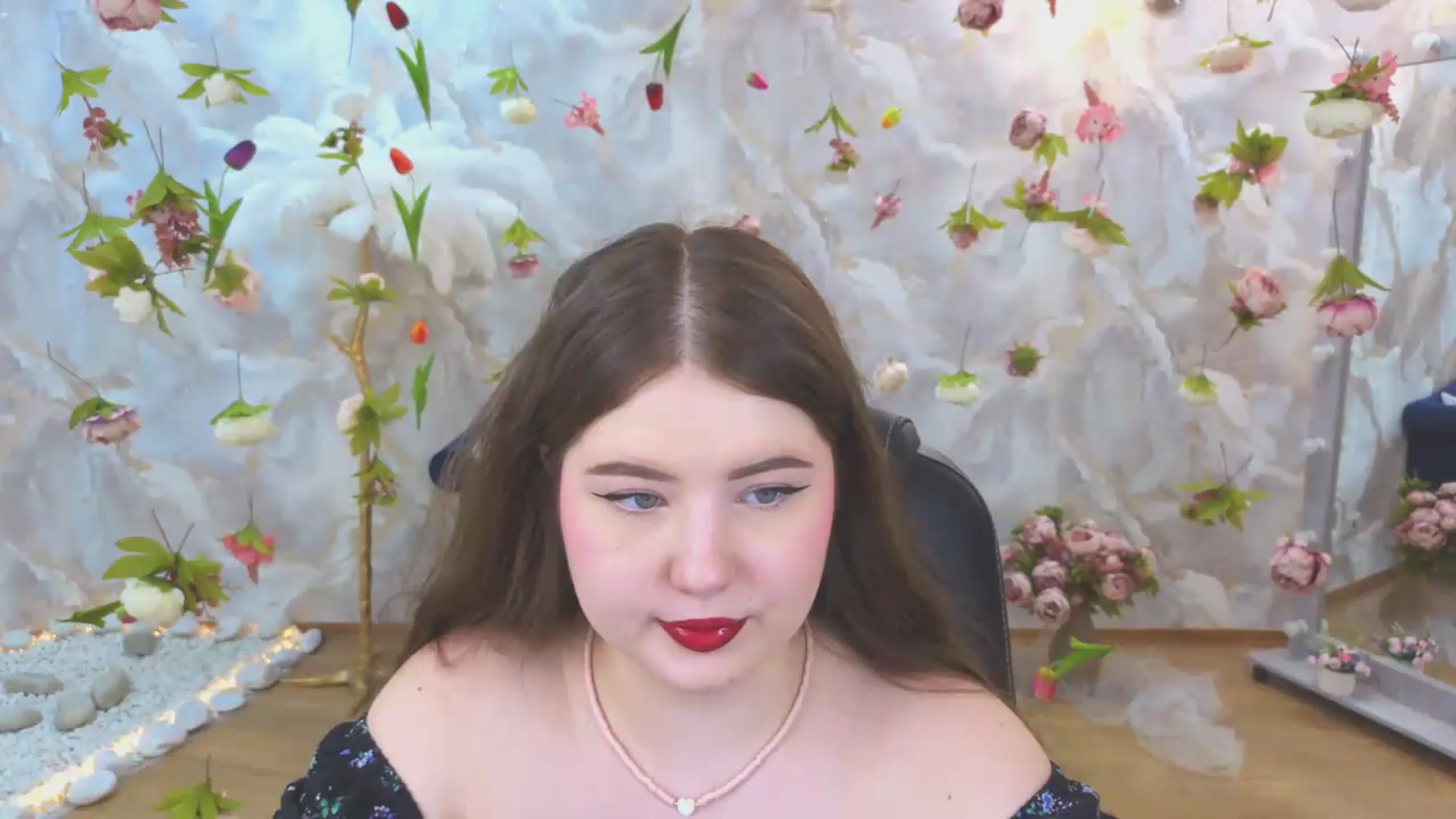 Gallery image thumbnail from EnigmaVeil's myfreecams stream on, 06/06/2026, 19:07 image 11 of 20