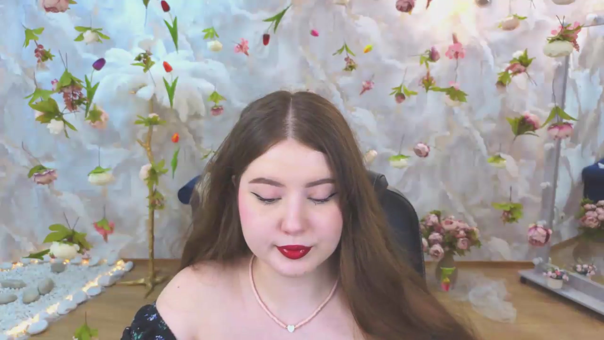 Gallery image thumbnail from EnigmaVeil's myfreecams stream on, 06/06/2026, 19:07 image 8 of 20