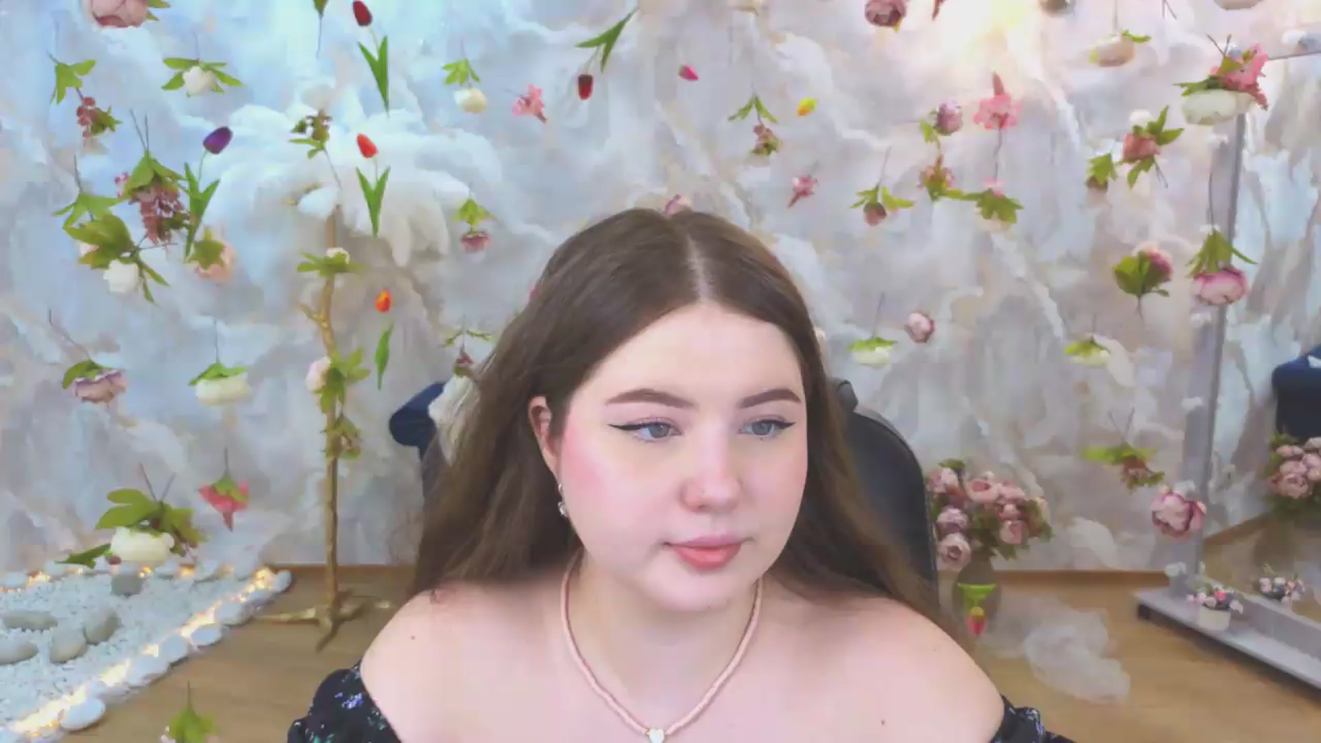 Gallery image thumbnail from EnigmaVeil's myfreecams stream on, 06/06/2026, 19:07 image 2 of 20