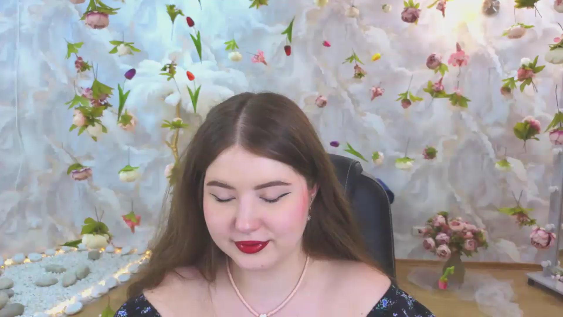 Gallery image thumbnail from EnigmaVeil's myfreecams stream on, 06/06/2026, 19:28 image 3 of 20