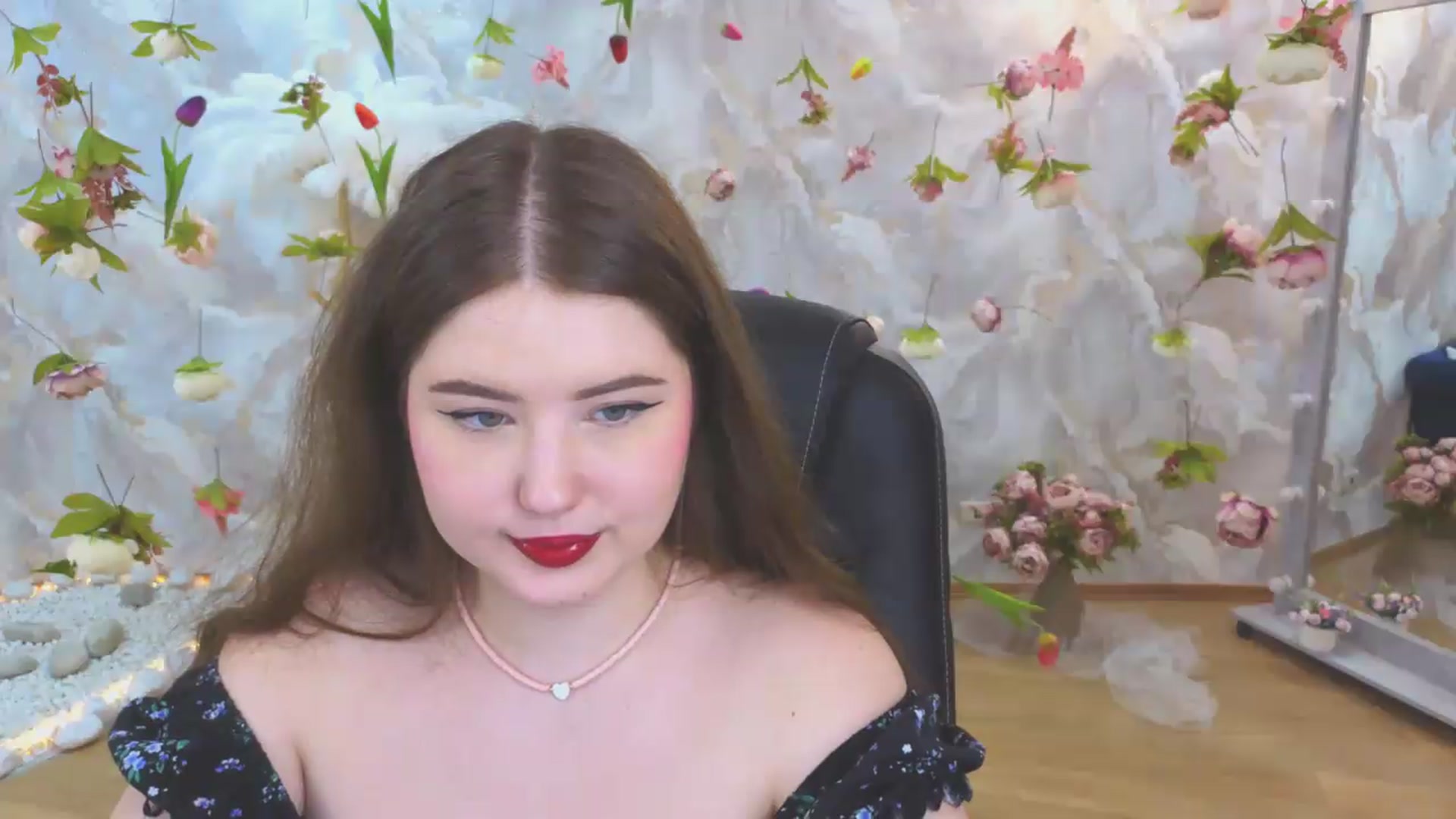 Gallery image thumbnail from EnigmaVeil's myfreecams stream on, 06/06/2026, 20:50 image 9 of 20