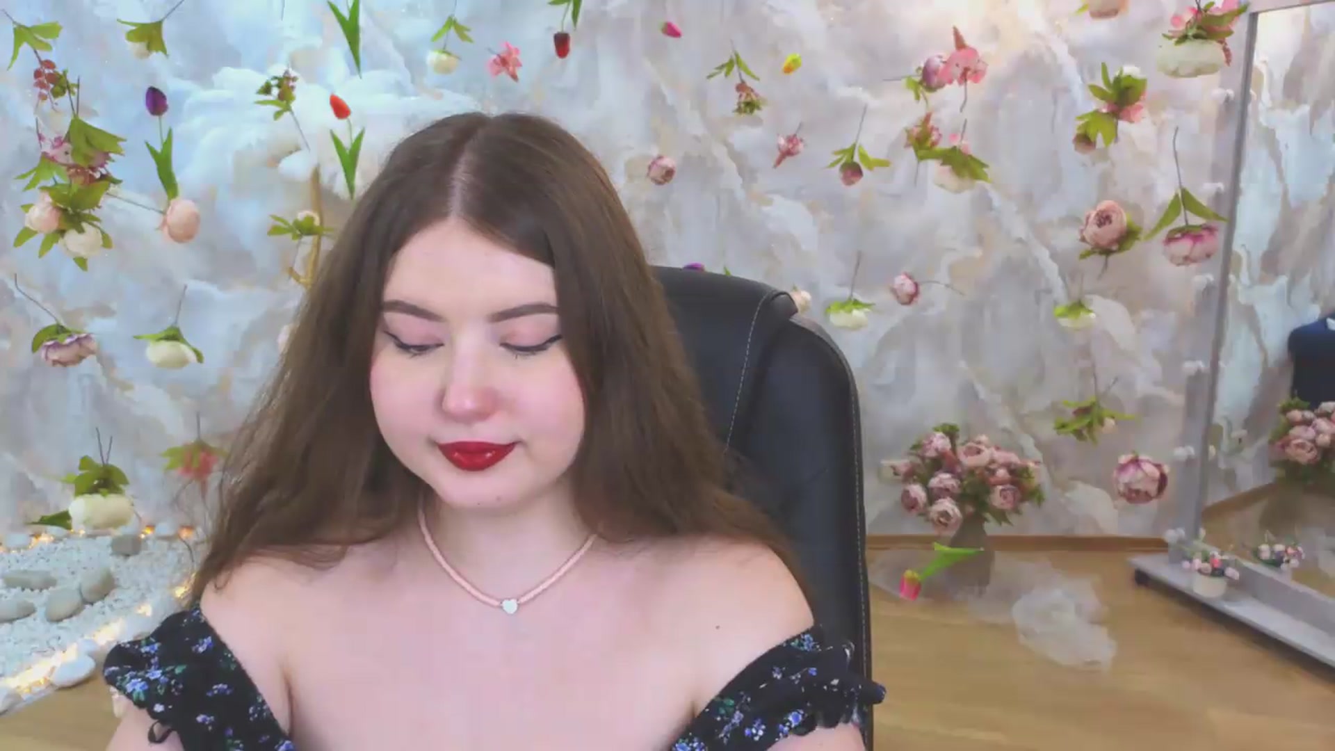 Gallery image thumbnail from EnigmaVeil's myfreecams stream on, 06/06/2026, 20:50 image 3 of 20