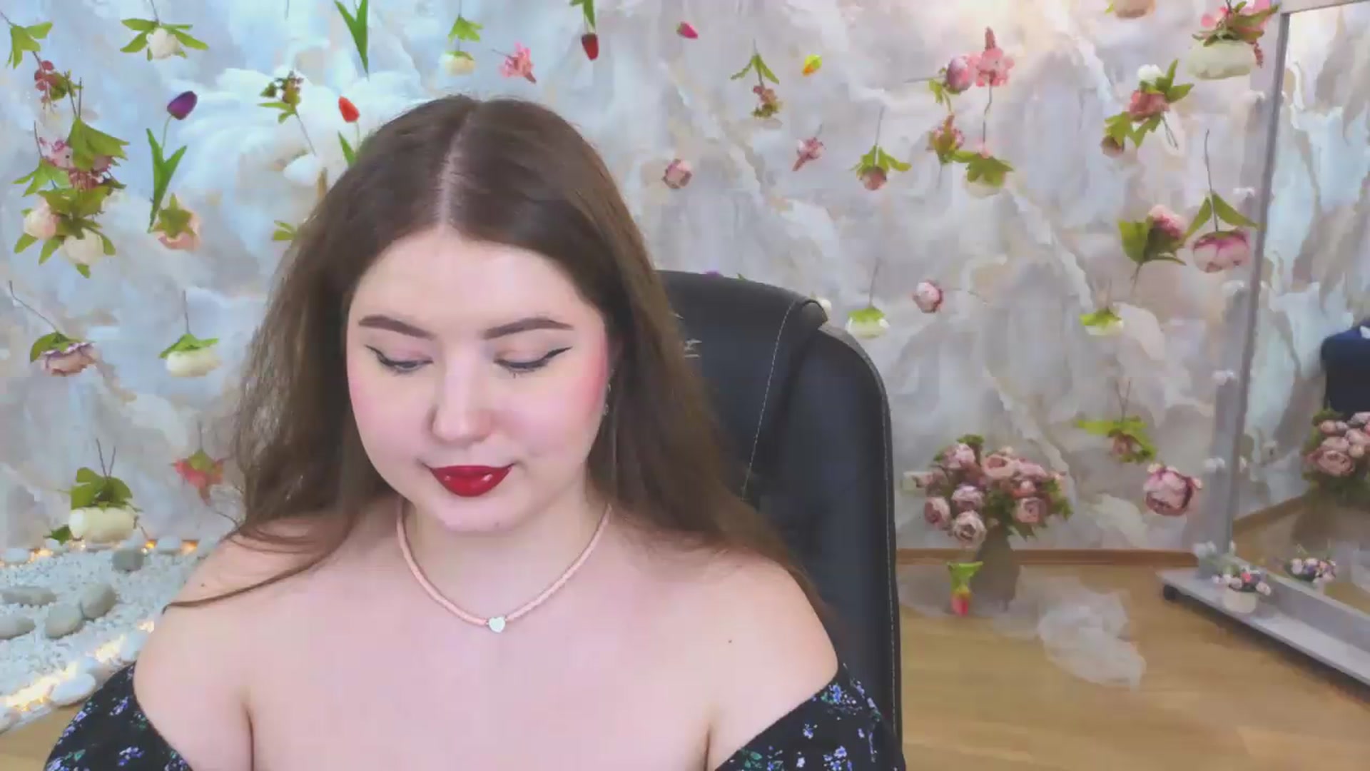 Gallery image thumbnail from EnigmaVeil's myfreecams stream on, 06/06/2026, 20:50 image 13 of 20