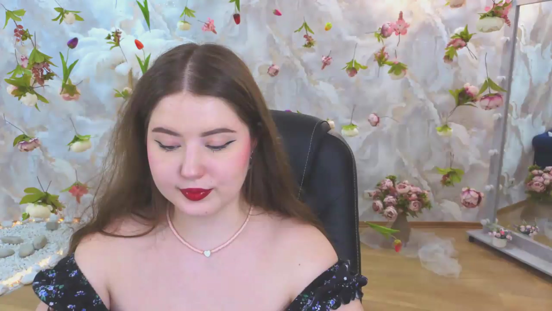 Gallery image thumbnail from EnigmaVeil's myfreecams stream on, 06/06/2026, 20:50 image 7 of 20