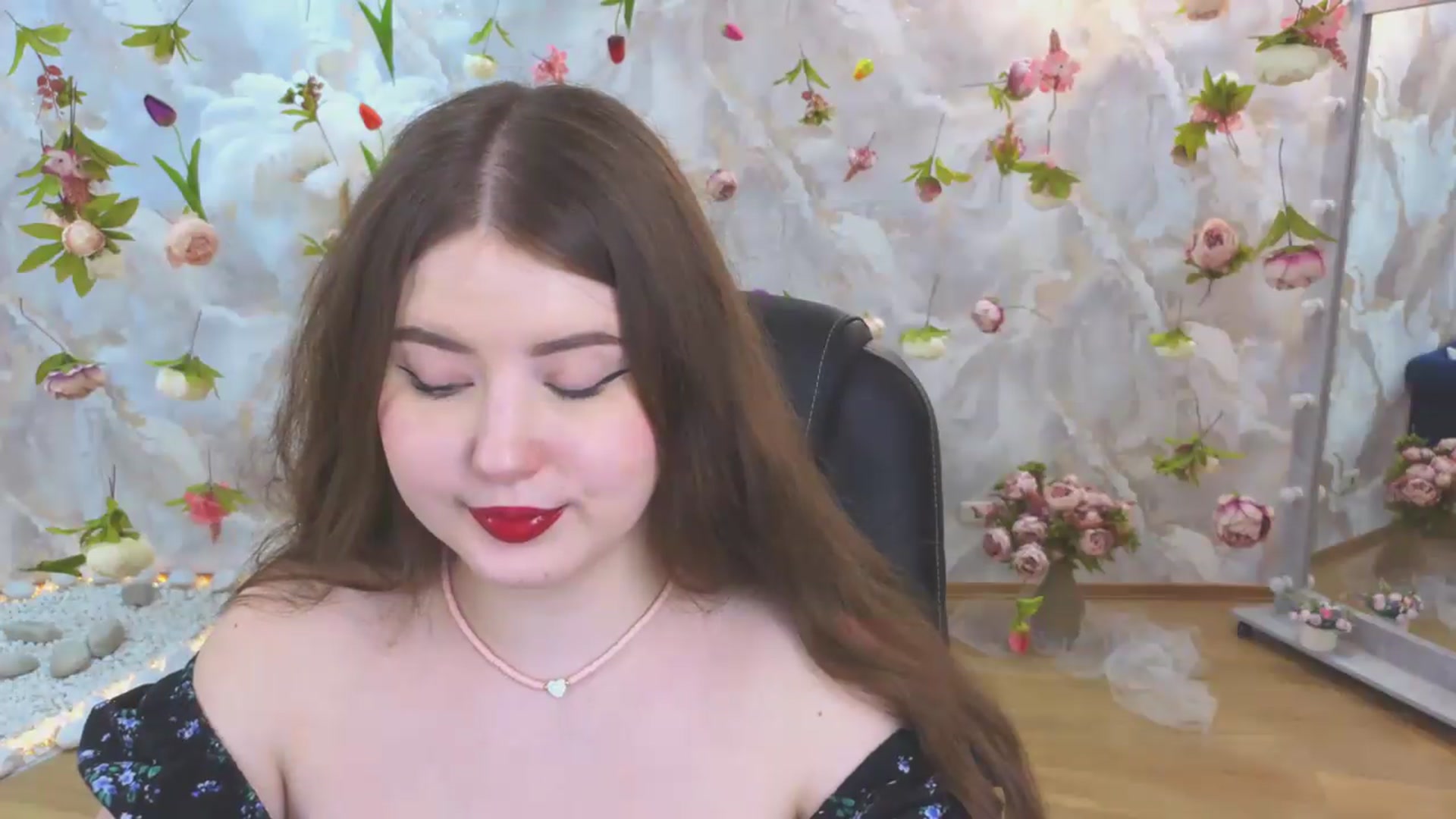 Gallery image thumbnail from EnigmaVeil's myfreecams stream on, 06/06/2026, 20:50 image 2 of 20