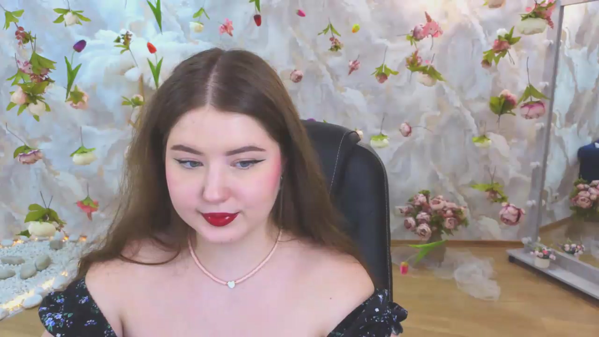 Gallery image thumbnail from EnigmaVeil's myfreecams stream on, 06/06/2026, 20:50 image 10 of 20