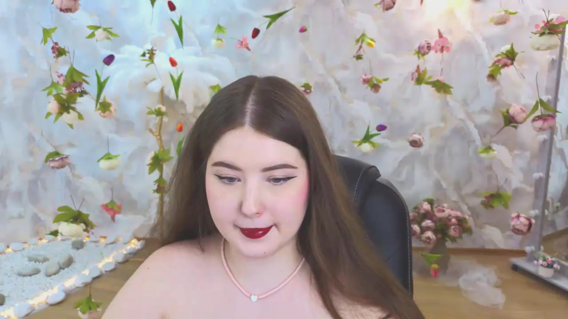 Gallery image thumbnail from EnigmaVeil's myfreecams stream on, 06/07/2026, 01:01 image 10 of 20