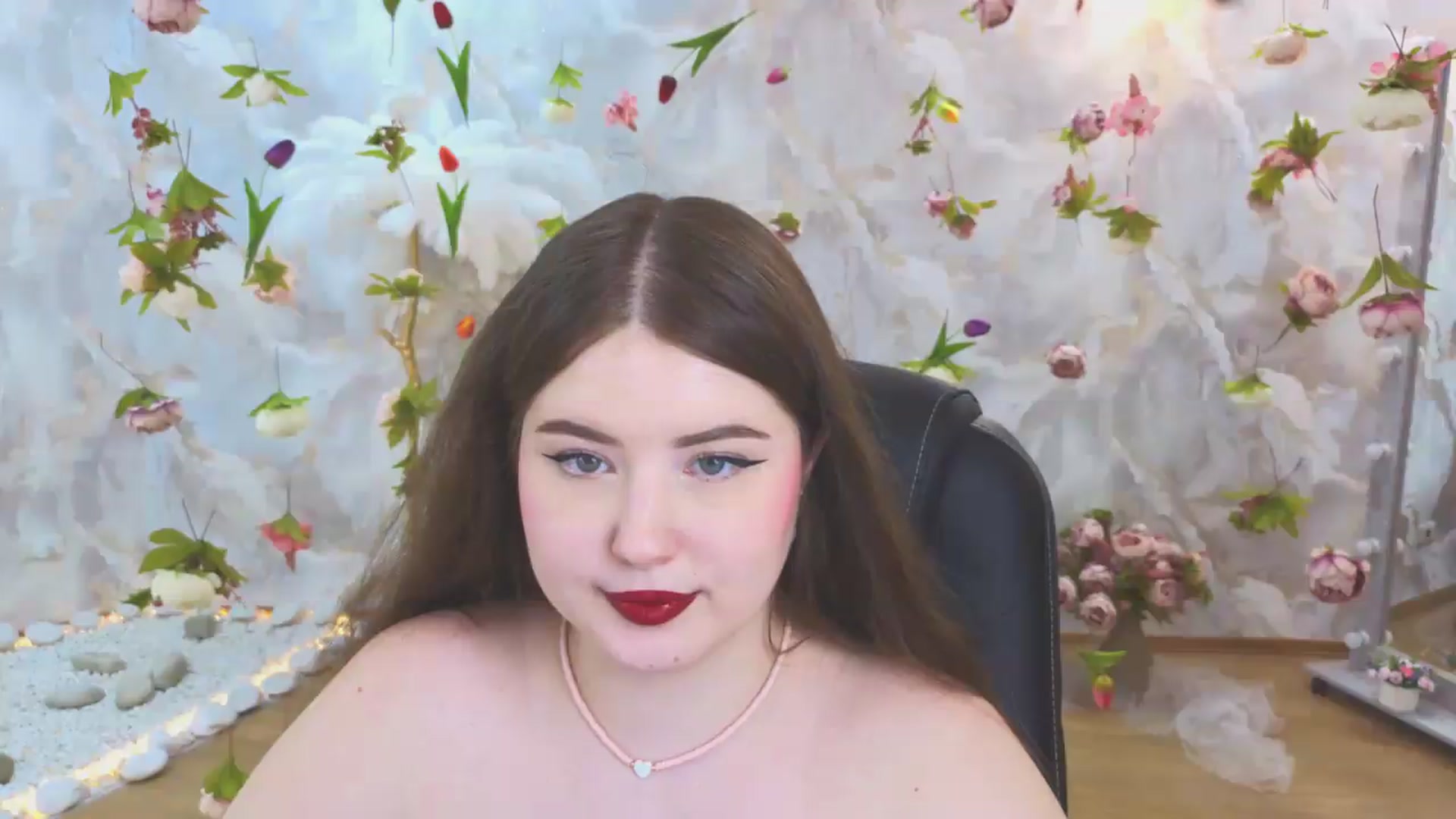 Gallery image thumbnail from EnigmaVeil's myfreecams stream on, 06/07/2026, 01:01 image 1 of 20