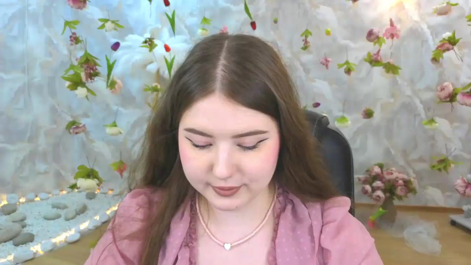 Gallery image thumbnail from EnigmaVeil's myfreecams stream on, 06/09/2026, 07:48 image 1 of 20