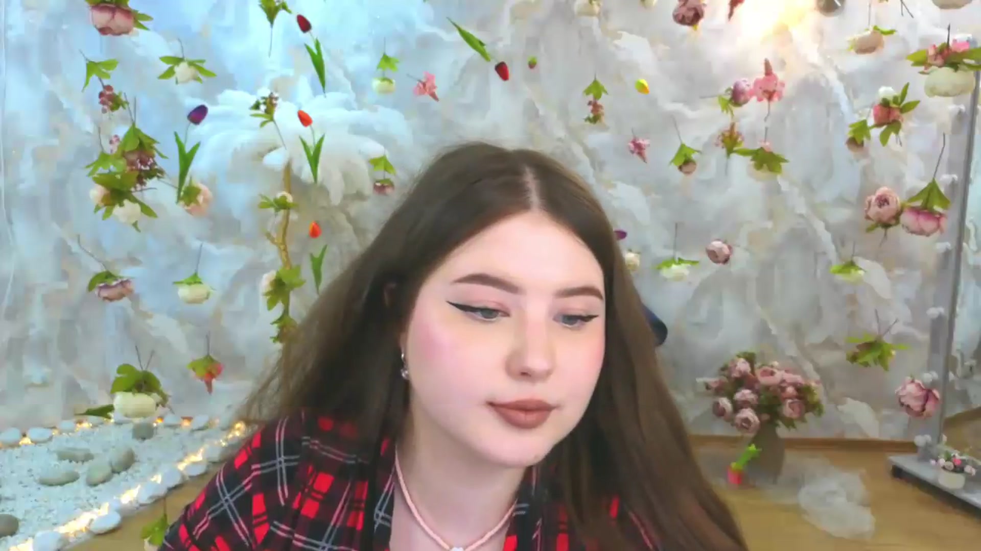 Gallery image thumbnail from EnigmaVeil's myfreecams stream on, 06/09/2026, 12:33 image 2 of 20