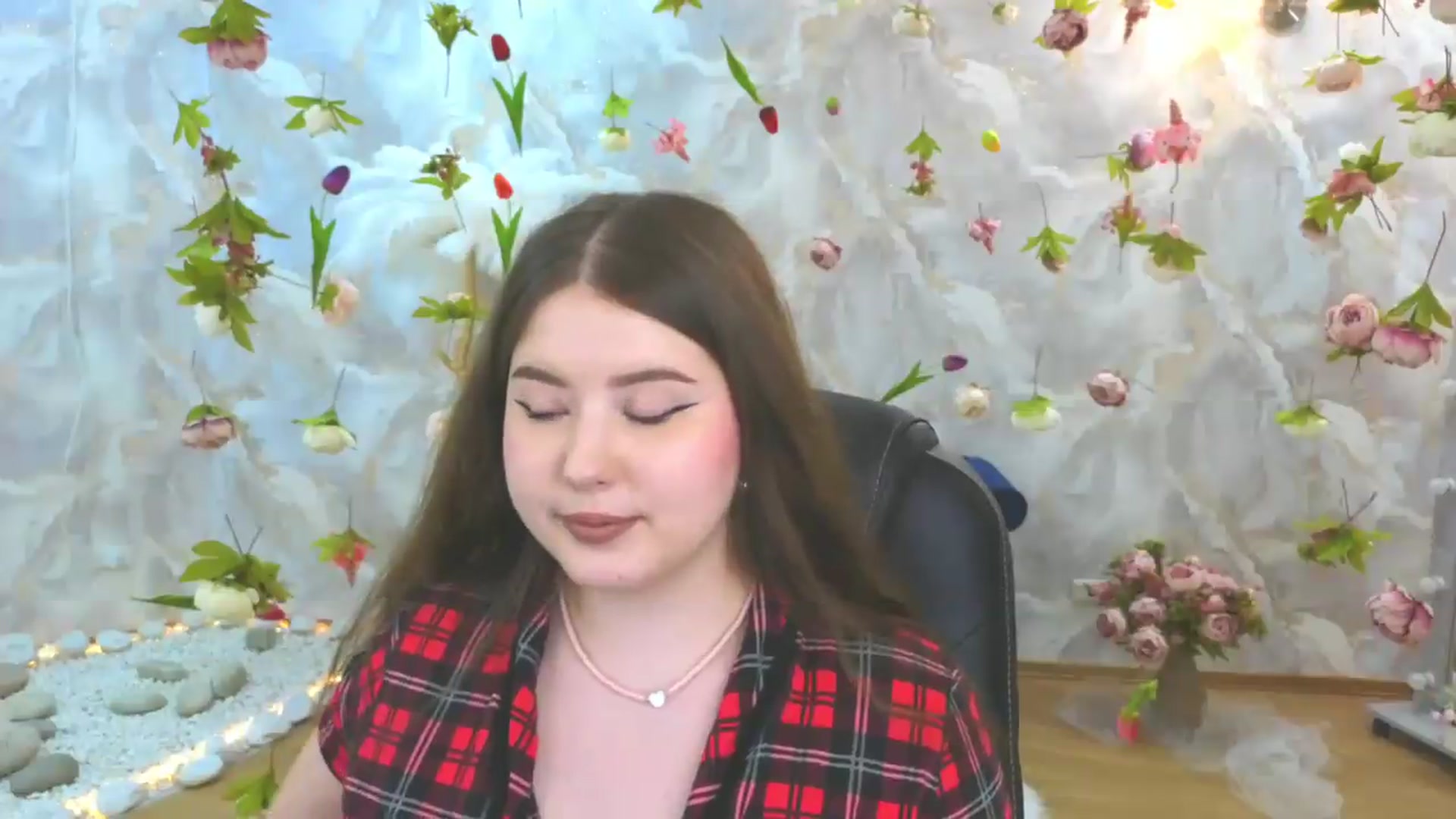 Gallery image thumbnail from EnigmaVeil's myfreecams stream on, 06/09/2026, 12:33 image 10 of 20