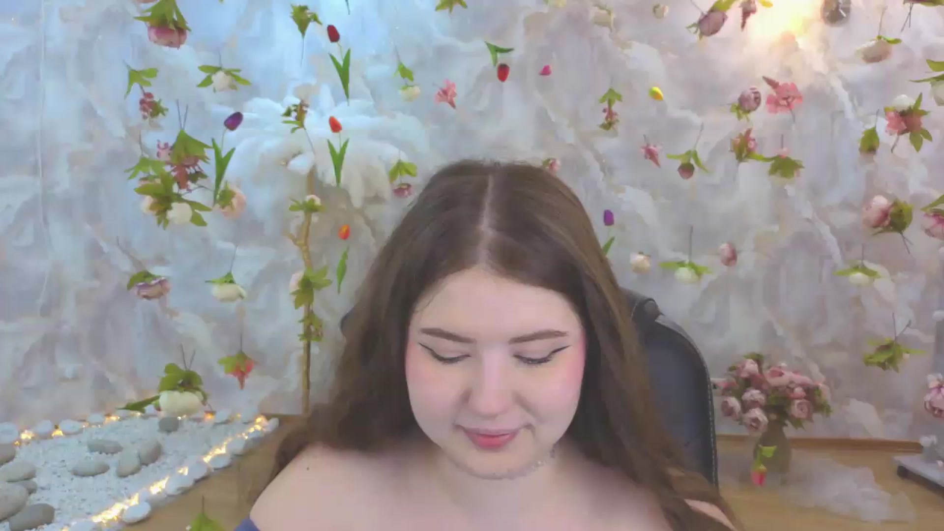 Gallery image thumbnail from EnigmaVeil's myfreecams stream on, 06/11/2026, 20:47 image 18 of 20