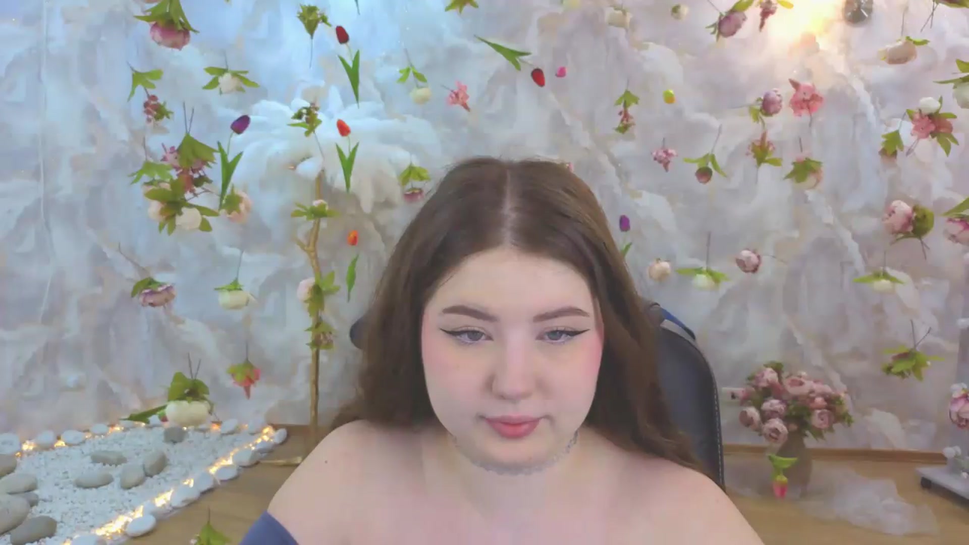 Gallery image thumbnail from EnigmaVeil's myfreecams stream on, 06/11/2026, 20:47 image 2 of 20
