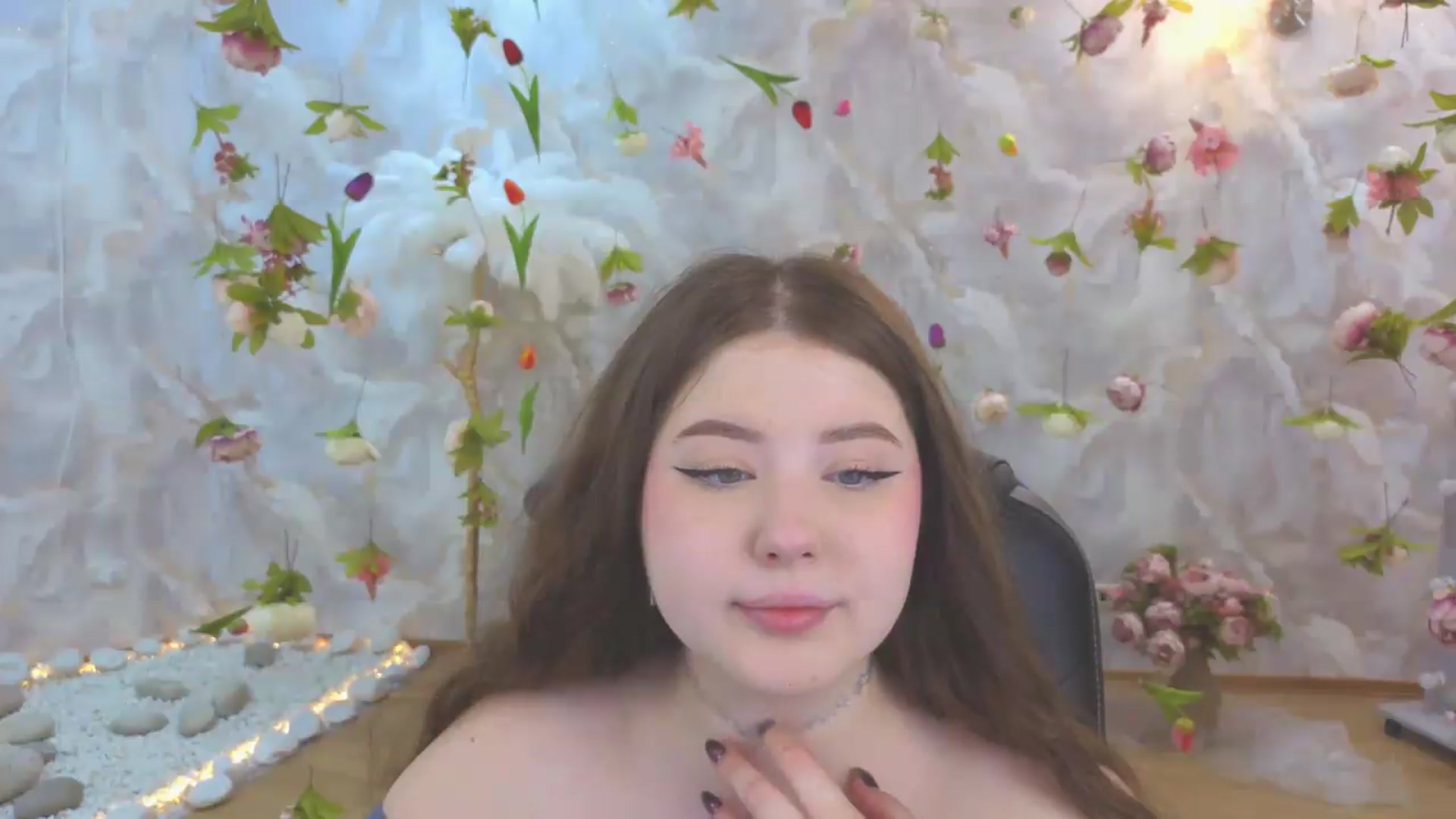 Gallery image thumbnail from EnigmaVeil's myfreecams stream on, 06/11/2026, 20:47 image 19 of 20