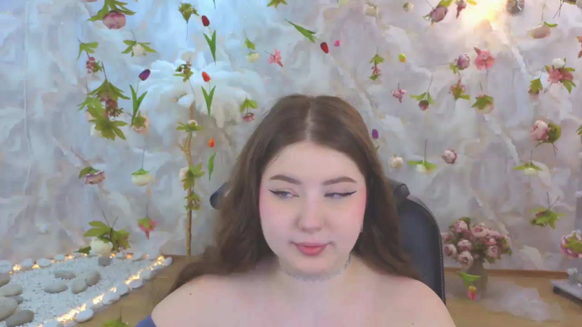 Gallery image thumbnail from EnigmaVeil's myfreecams stream on, 06/11/2026, 20:47 image 9 of 20