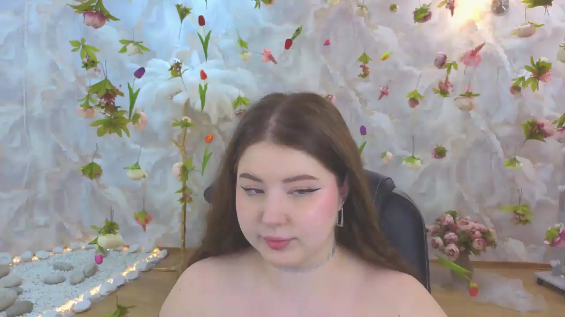 Gallery image thumbnail from EnigmaVeil's myfreecams stream on, 06/11/2026, 20:47 image 4 of 20