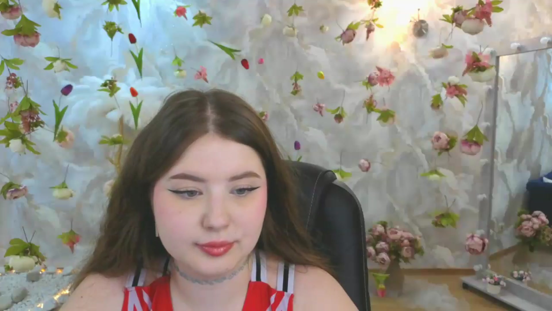 Gallery image thumbnail from EnigmaVeil's myfreecams stream on, 06/12/2026, 03:01 image 6 of 20