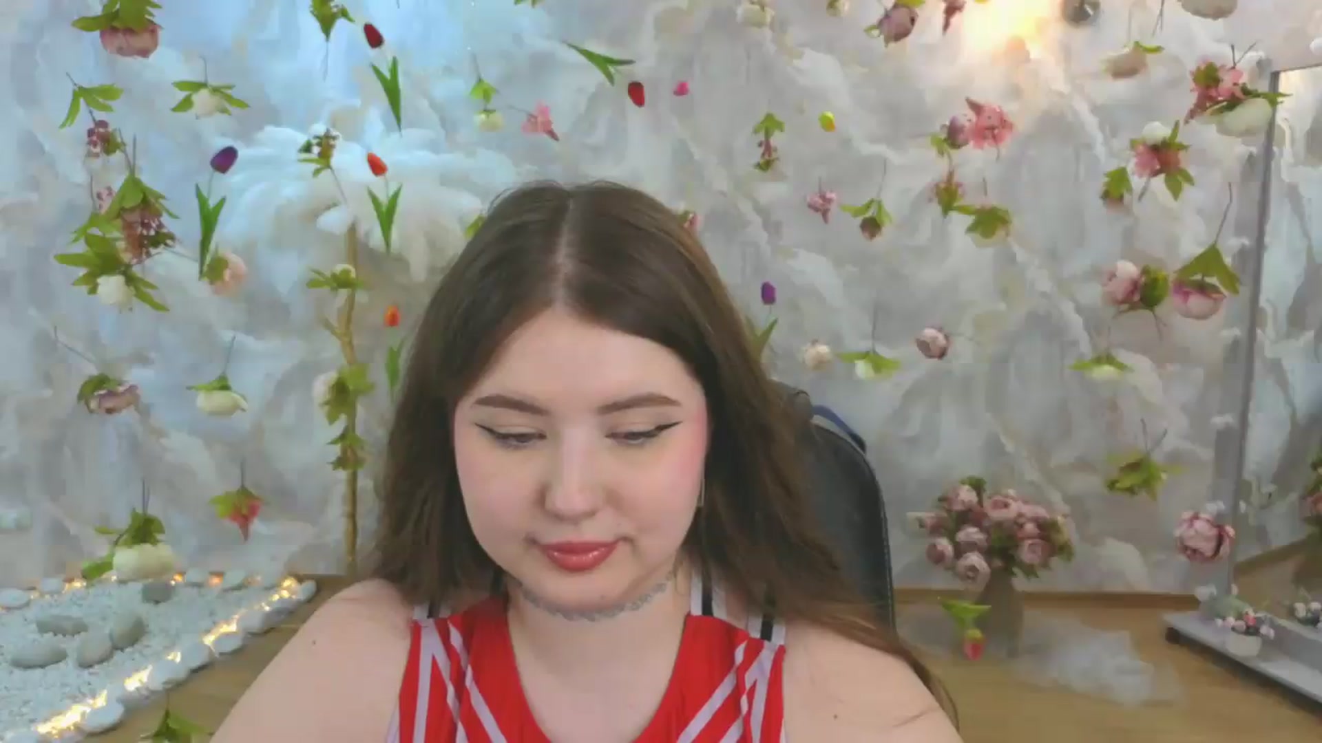 Gallery image thumbnail from EnigmaVeil's myfreecams stream on, 06/12/2026, 03:01 image 8 of 20